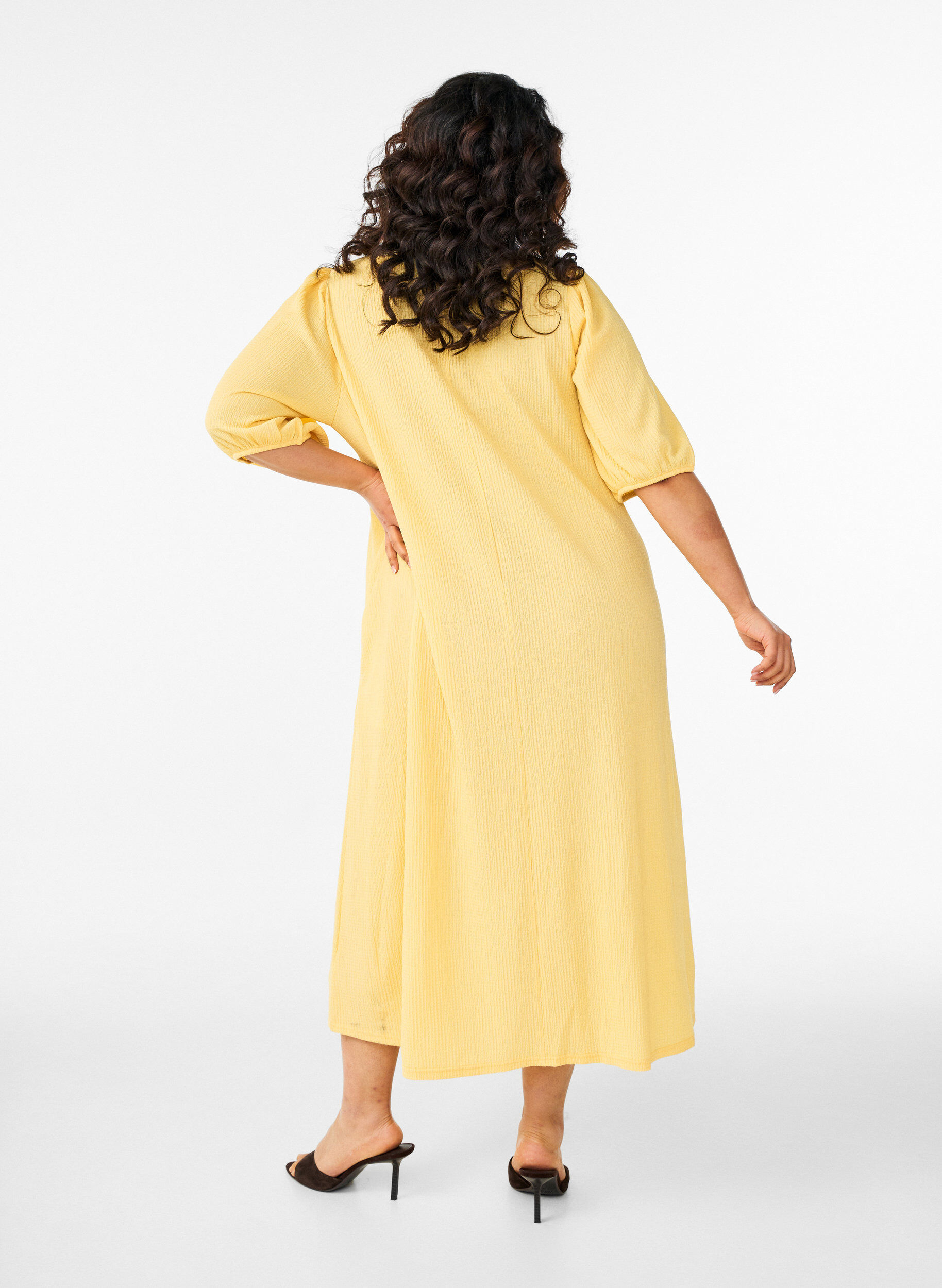 ZizziMidijurk met V-hals en textuur, Geel, Model image number 1