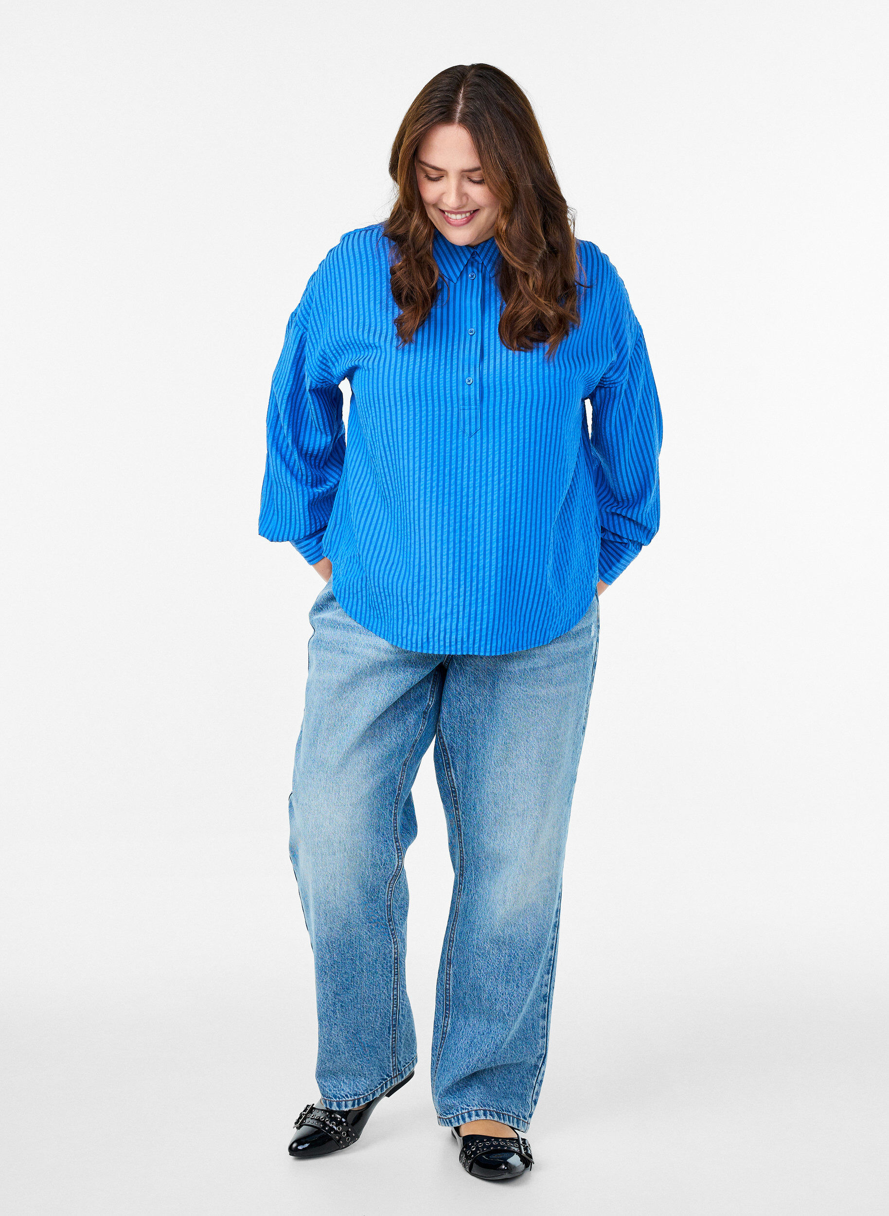 ZizziGestreept shirt met knoopdetail op de achterkant, Blauw, Model image number 1