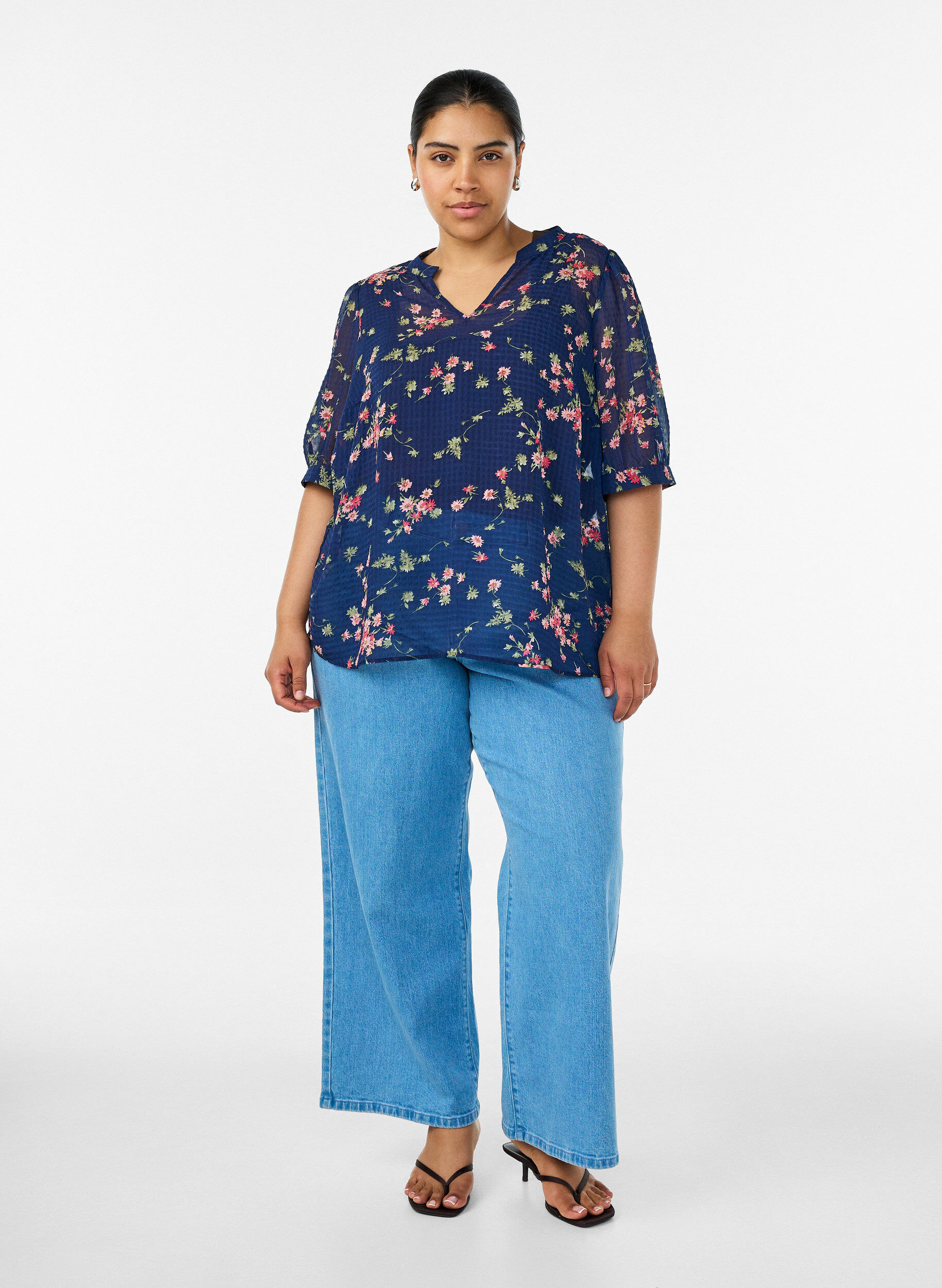 ZizziBlouse met bloemenprint en V-hals, Blauw, Model image number 1