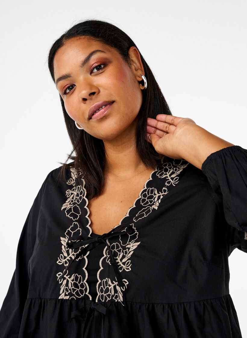 Blouse met open voorkant en geborduurde details, Zwart, Model image number 3