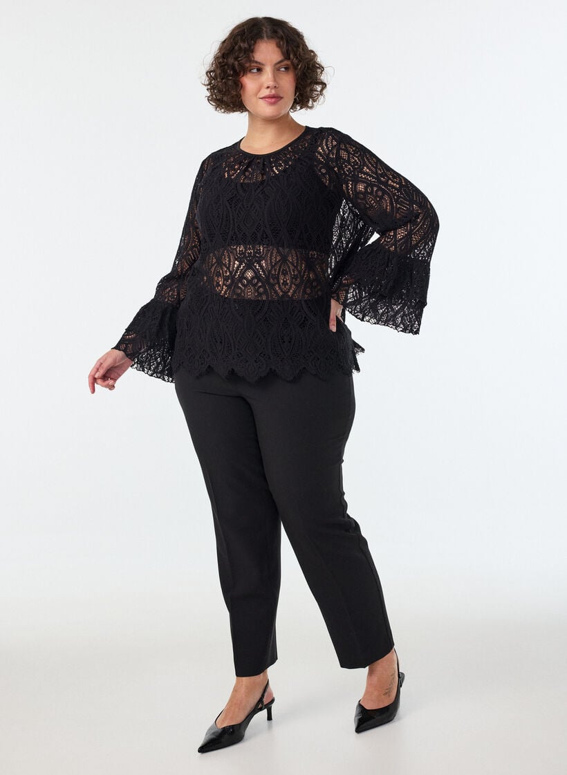 Kanten blouse met lange trompetmouwen en ruches, Zwart, Model image number 1