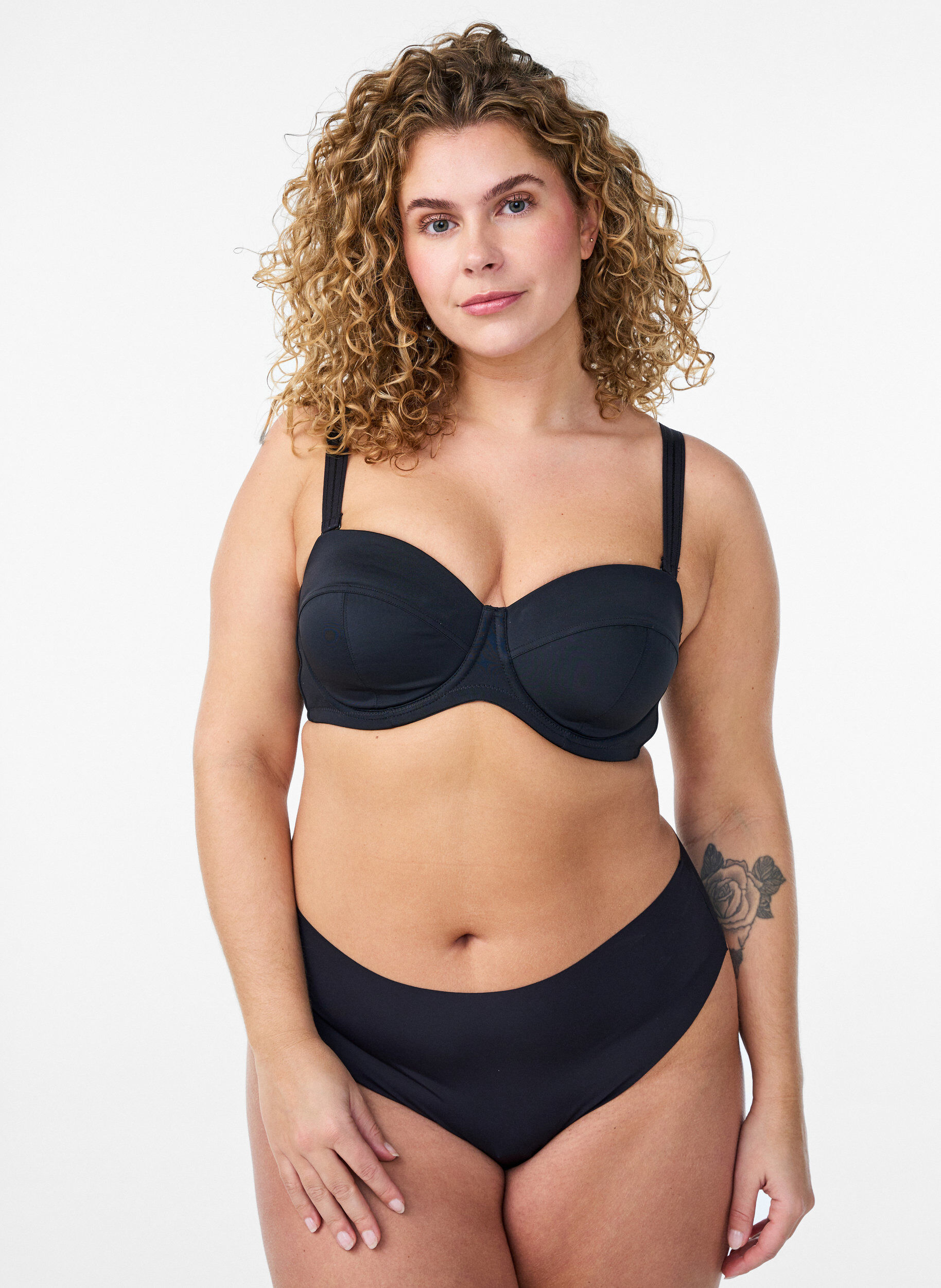 ZizziGewatteerde strapless BH met afneembare bandjes, Zwart, Model image number 1