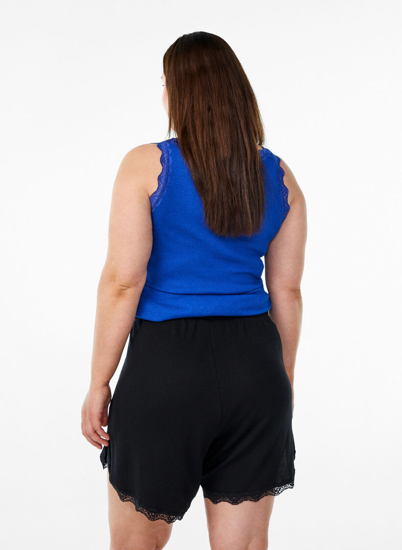 Lichte nachtshorts met ribde structuur en kanten afwerking, Zwart, Model image number 2