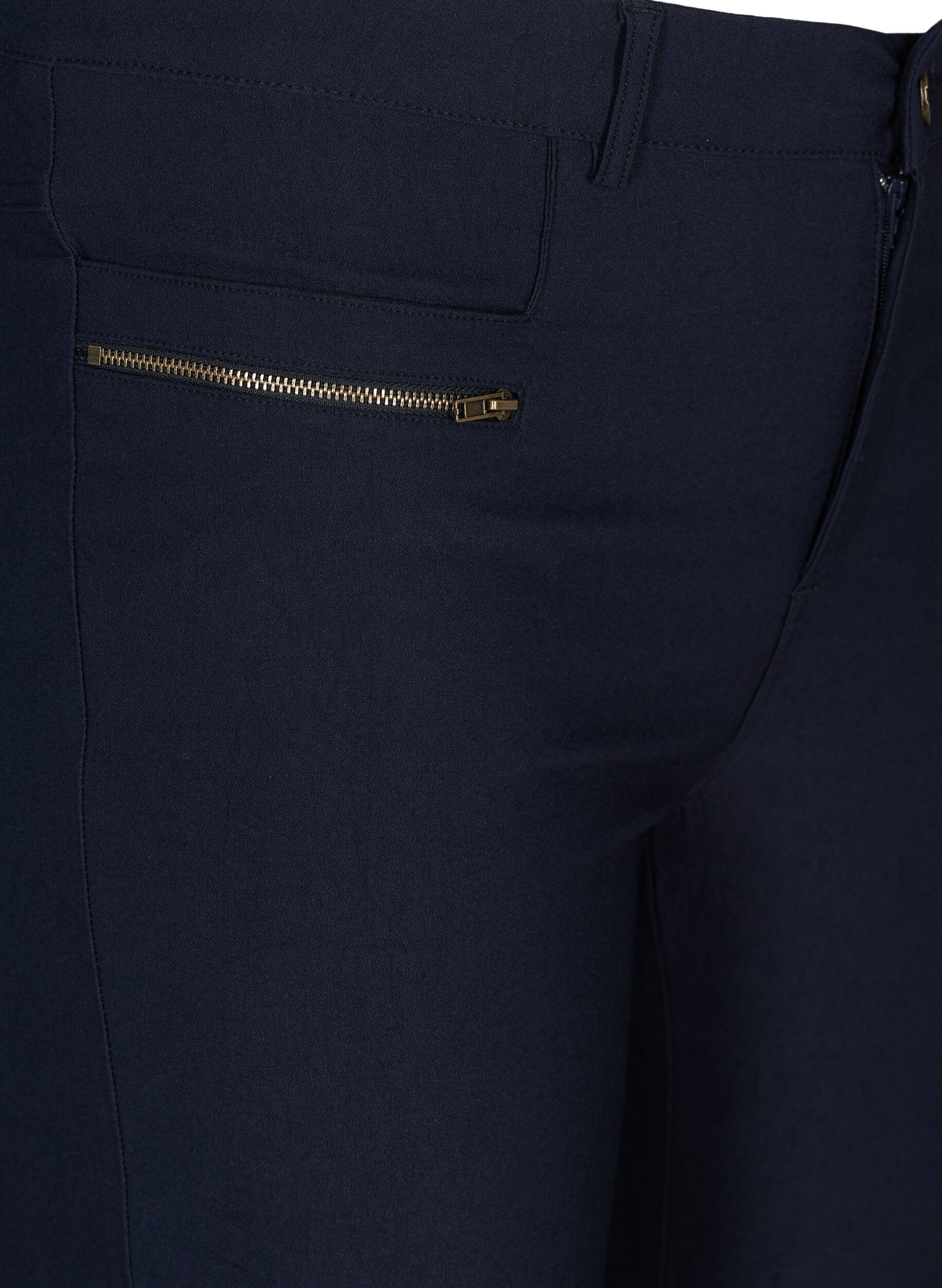 ZizziNauwsluitende capri broek in viscosemix, Blauw, Packshot image number 2