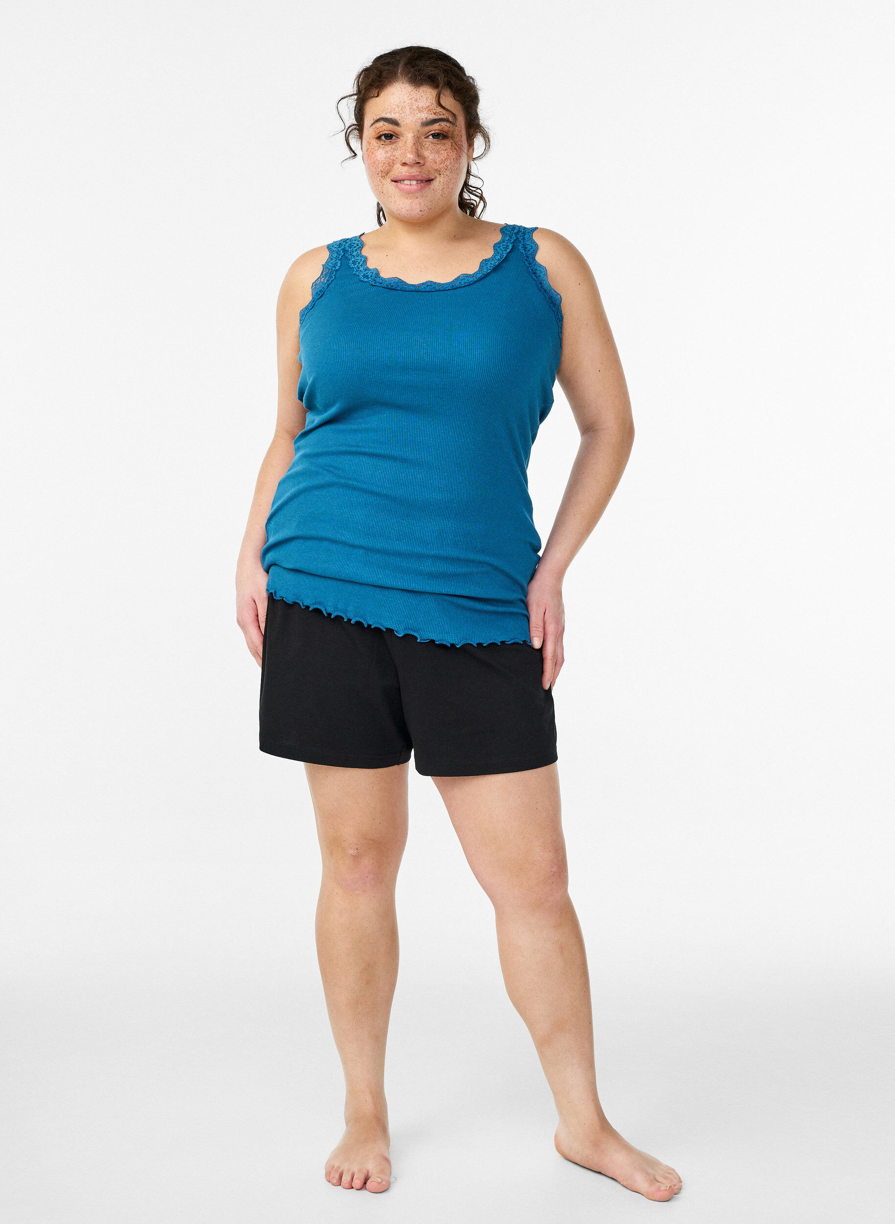 ZizziTop met kanten afwerking, Blauw, Model image number 1