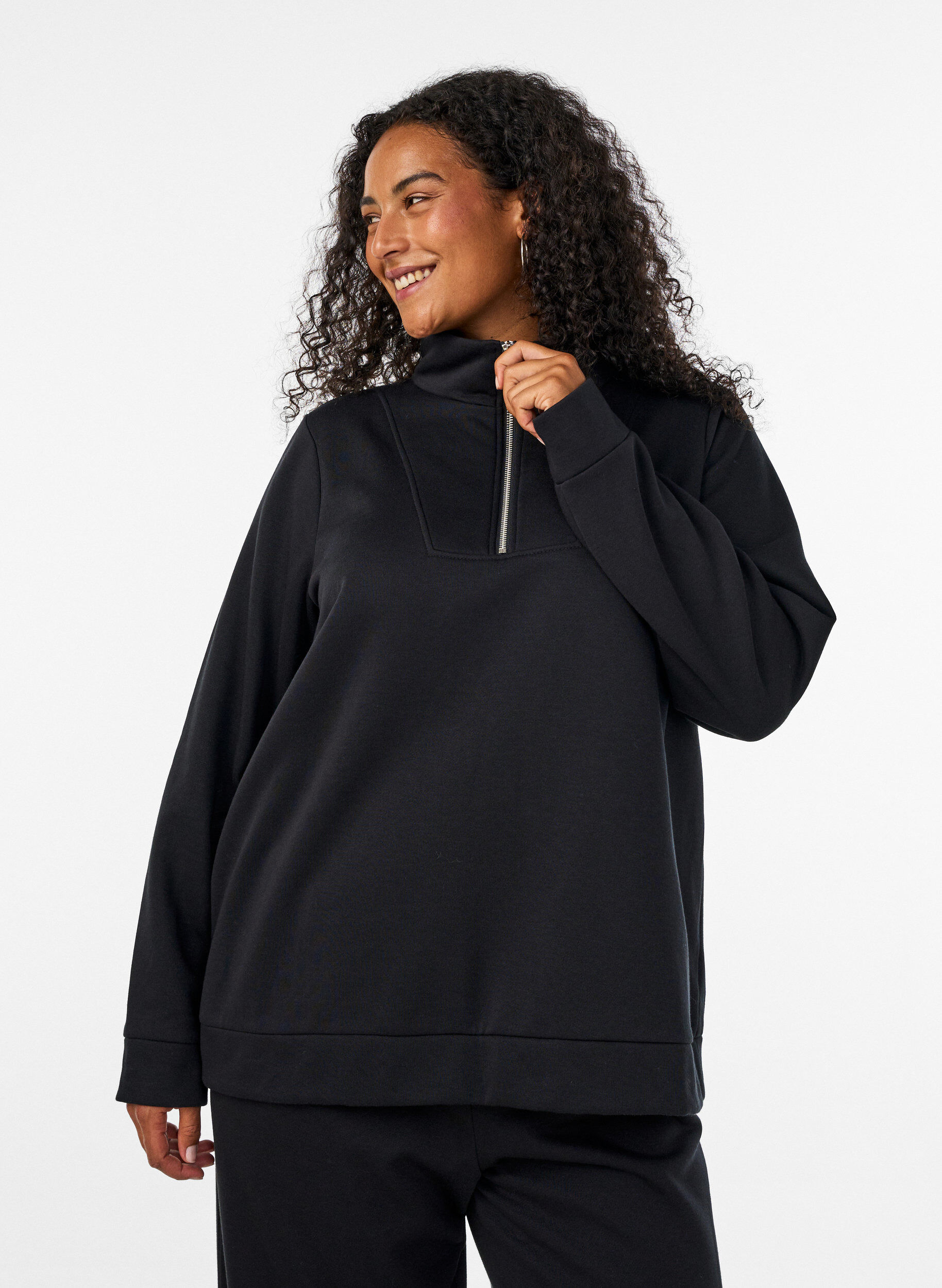 Sweatshirt met hoge kraag en ritssluiting, Zwart, Model