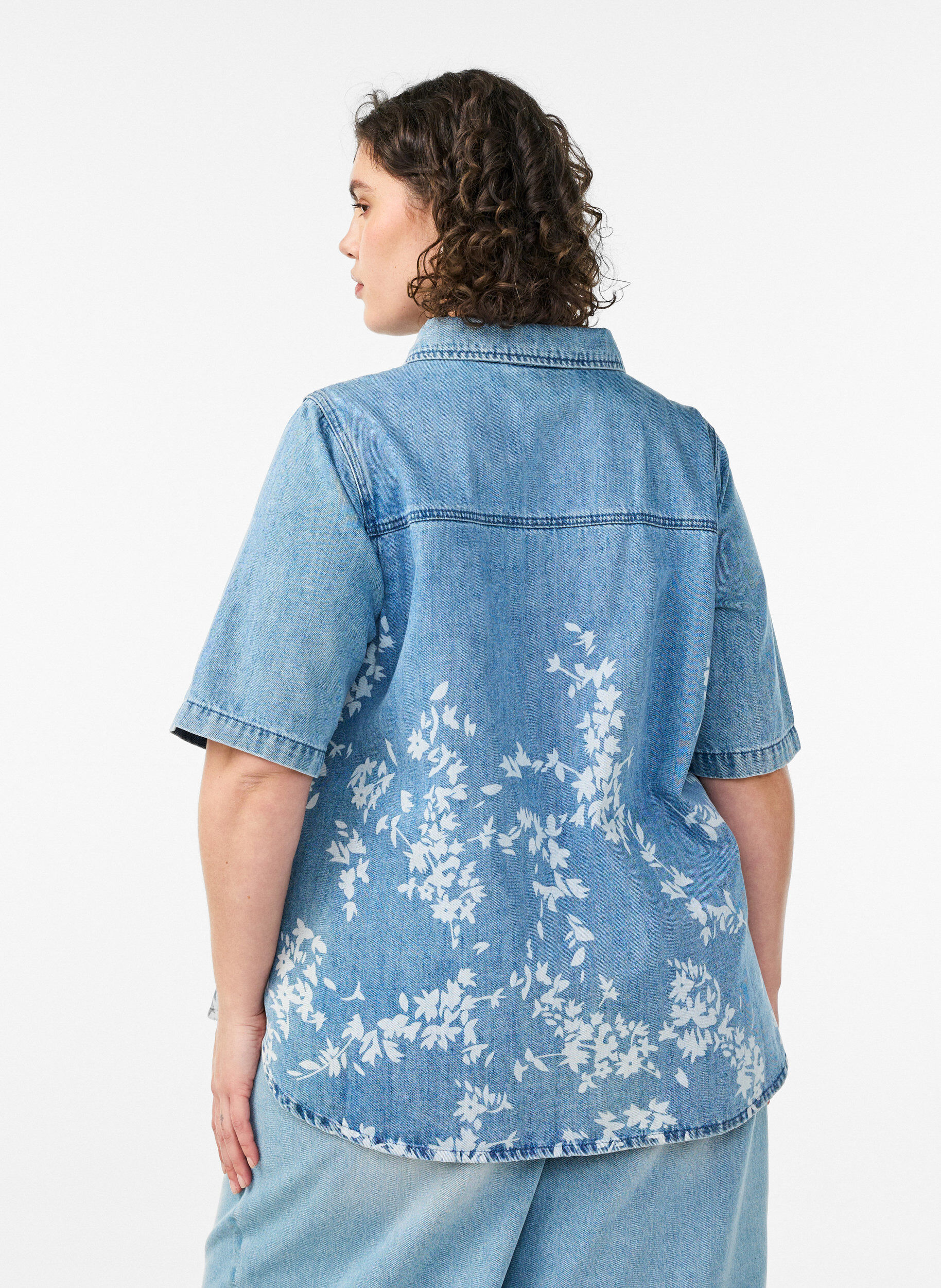 ZizziDenimshirt met bloemenprint en korte mouwen, Blauw, Model image number 2