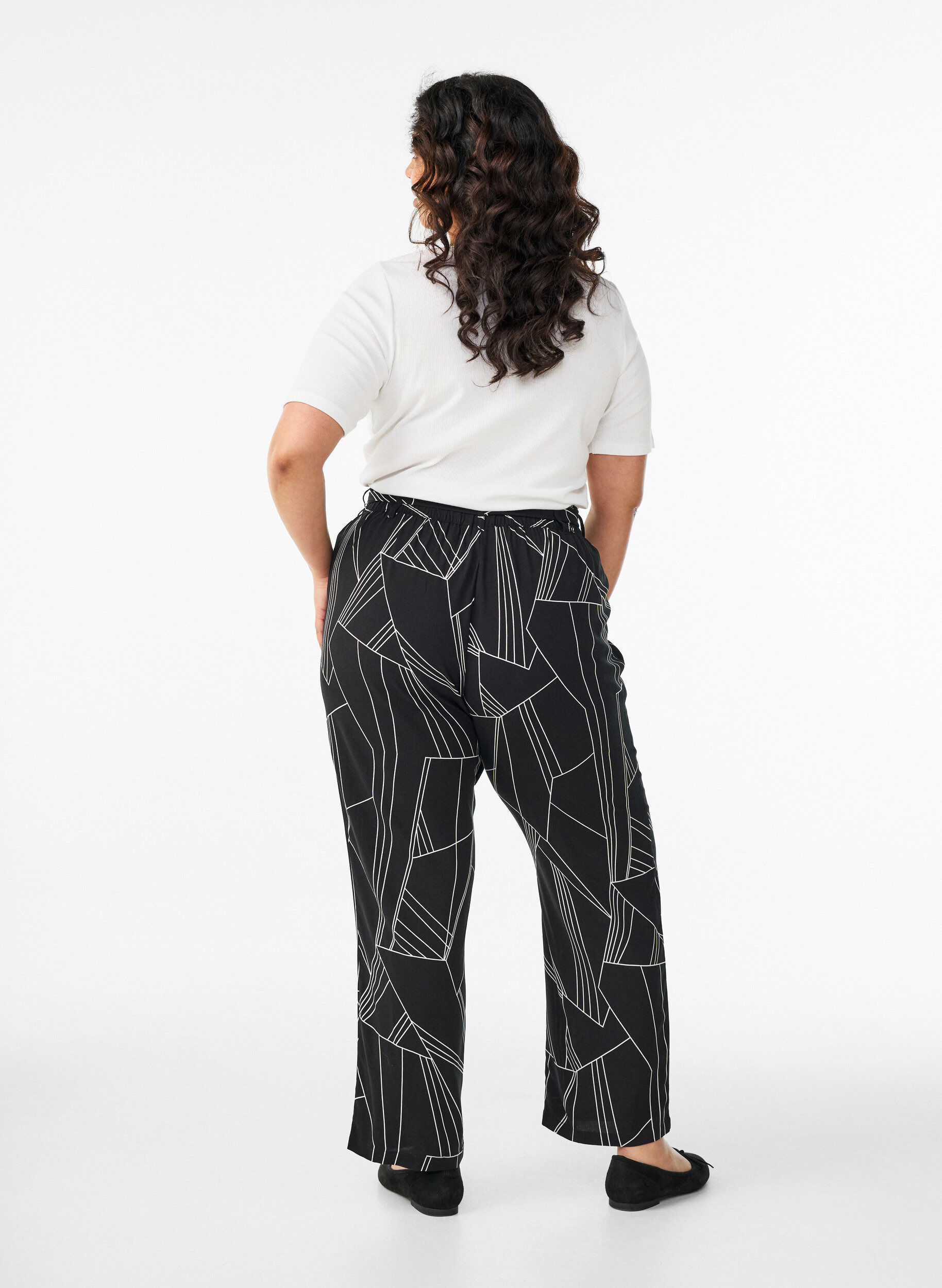 ZizziViscose broek met hoge taille, Zwart, Model image number 1