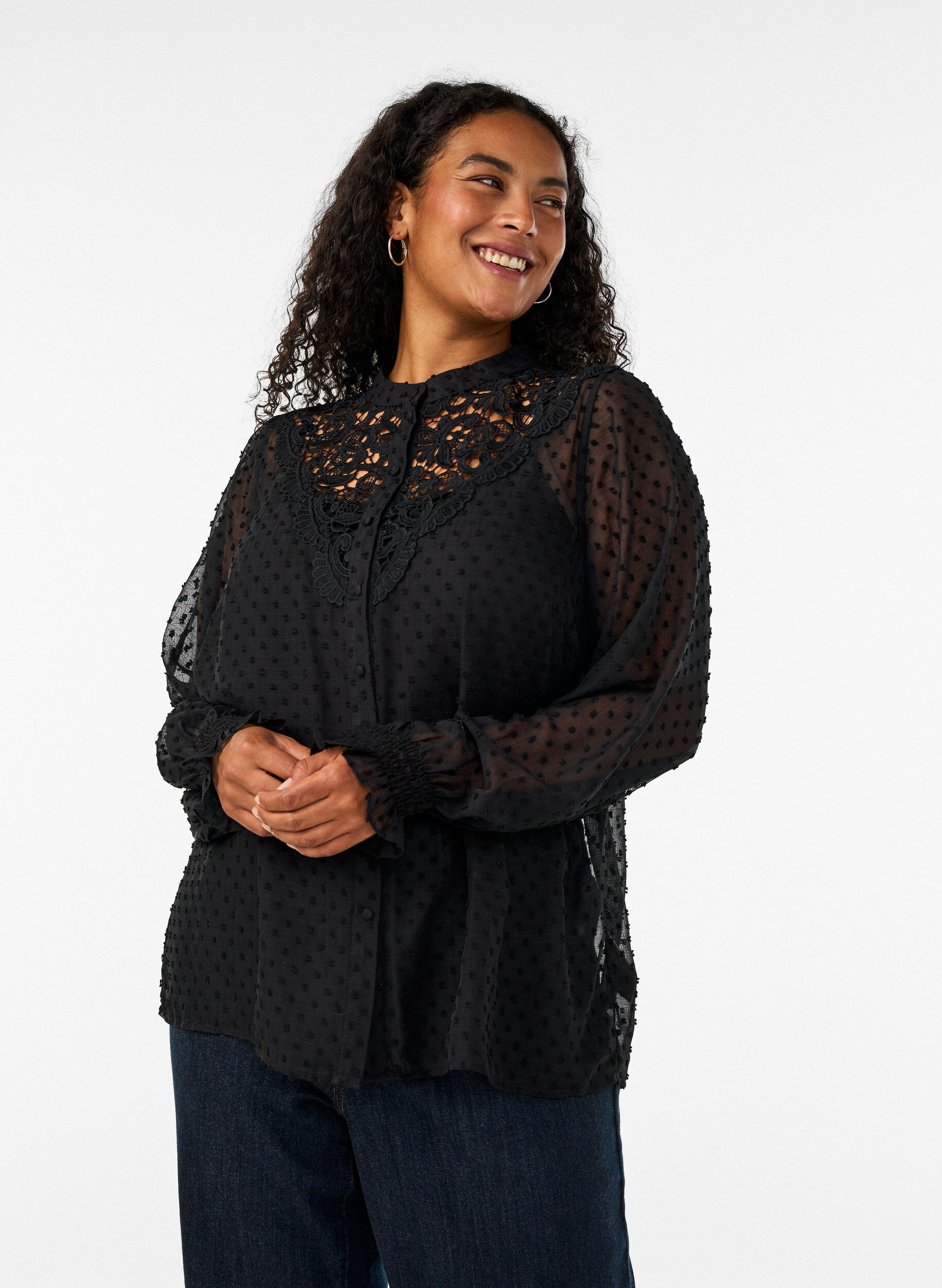 Overhemdblouse met kanten inzet en stippenpatroon, Zwart, Model