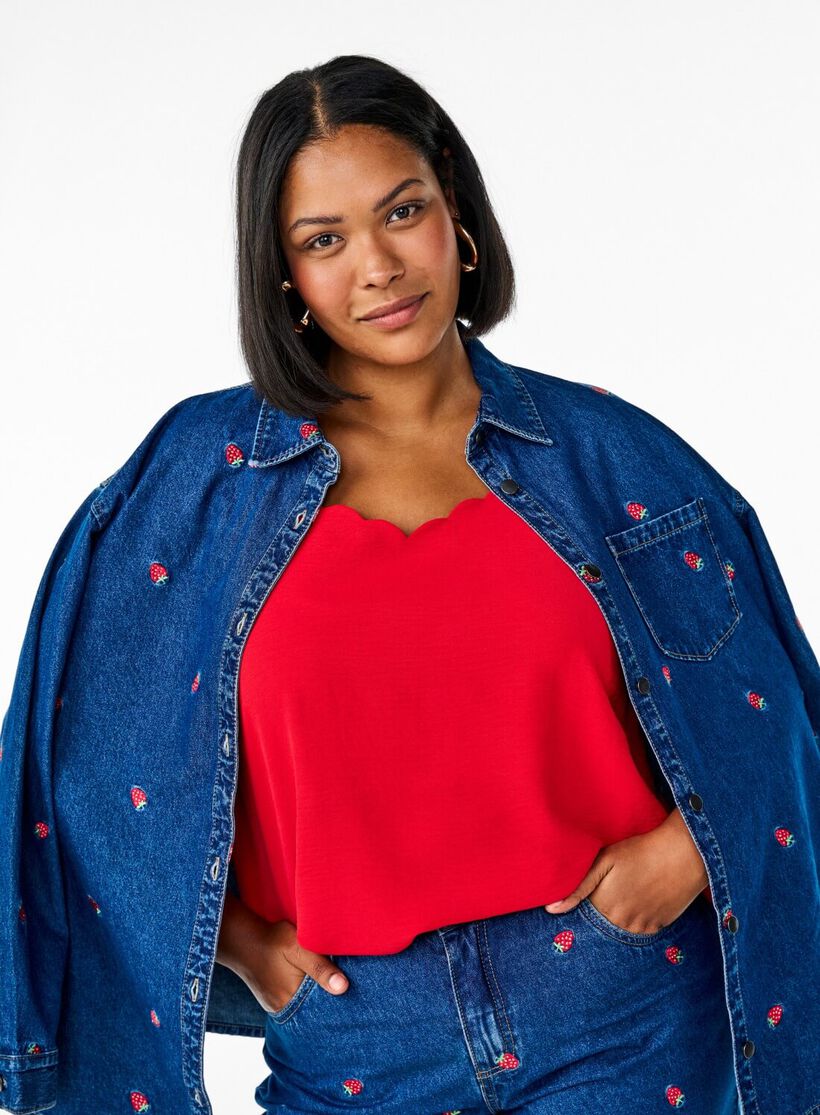 Denimdroom met berrydetails., , Model