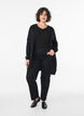 Long cardigan tricot&eacute; dans un m&eacute;lange de viscose, Noir, Model image number 1