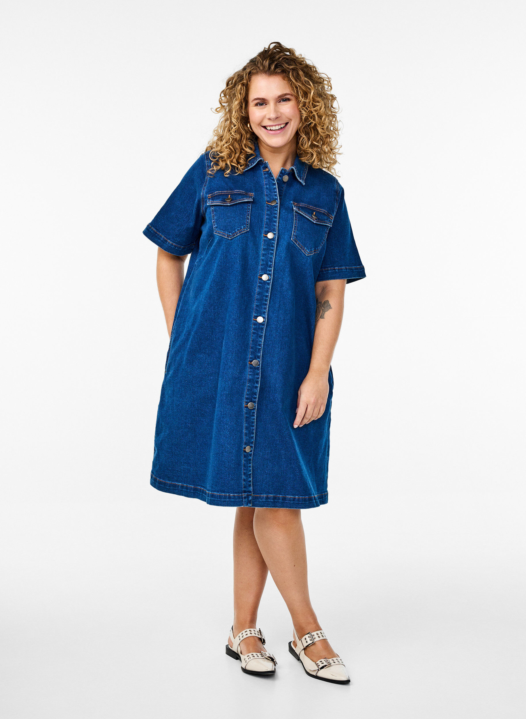 ZizziDenim jurk met knopen en korte mouwen, Blauw, Model image number 1
