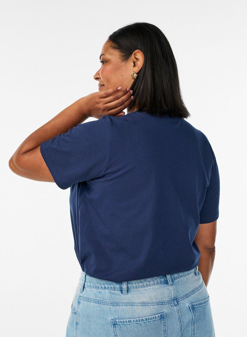 T-shirt van biologisch katoen met open broderie, Blauw, Model image number 2