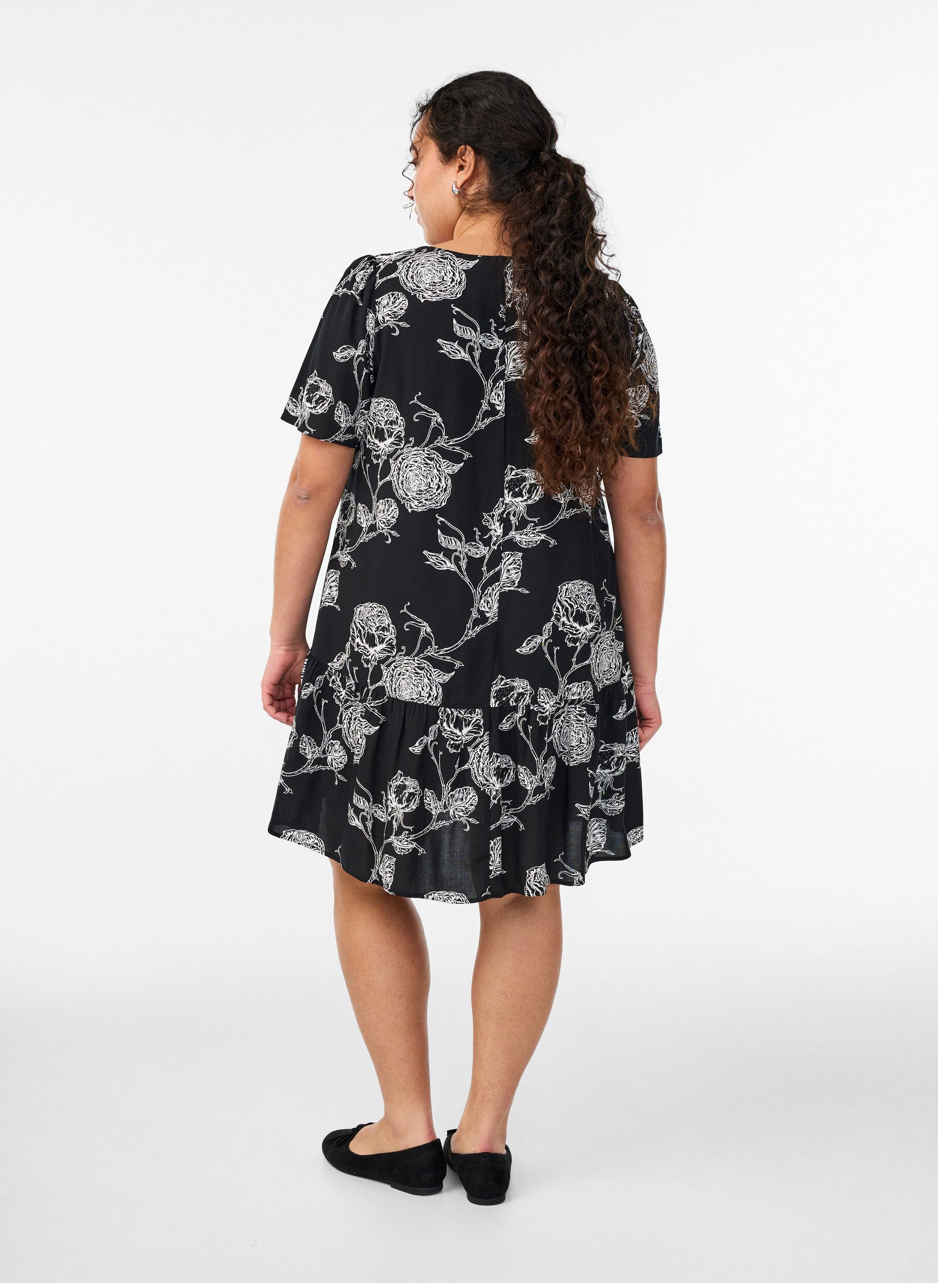 ZizziViscose jurk met snijlijn, Zwart, Model image number 2