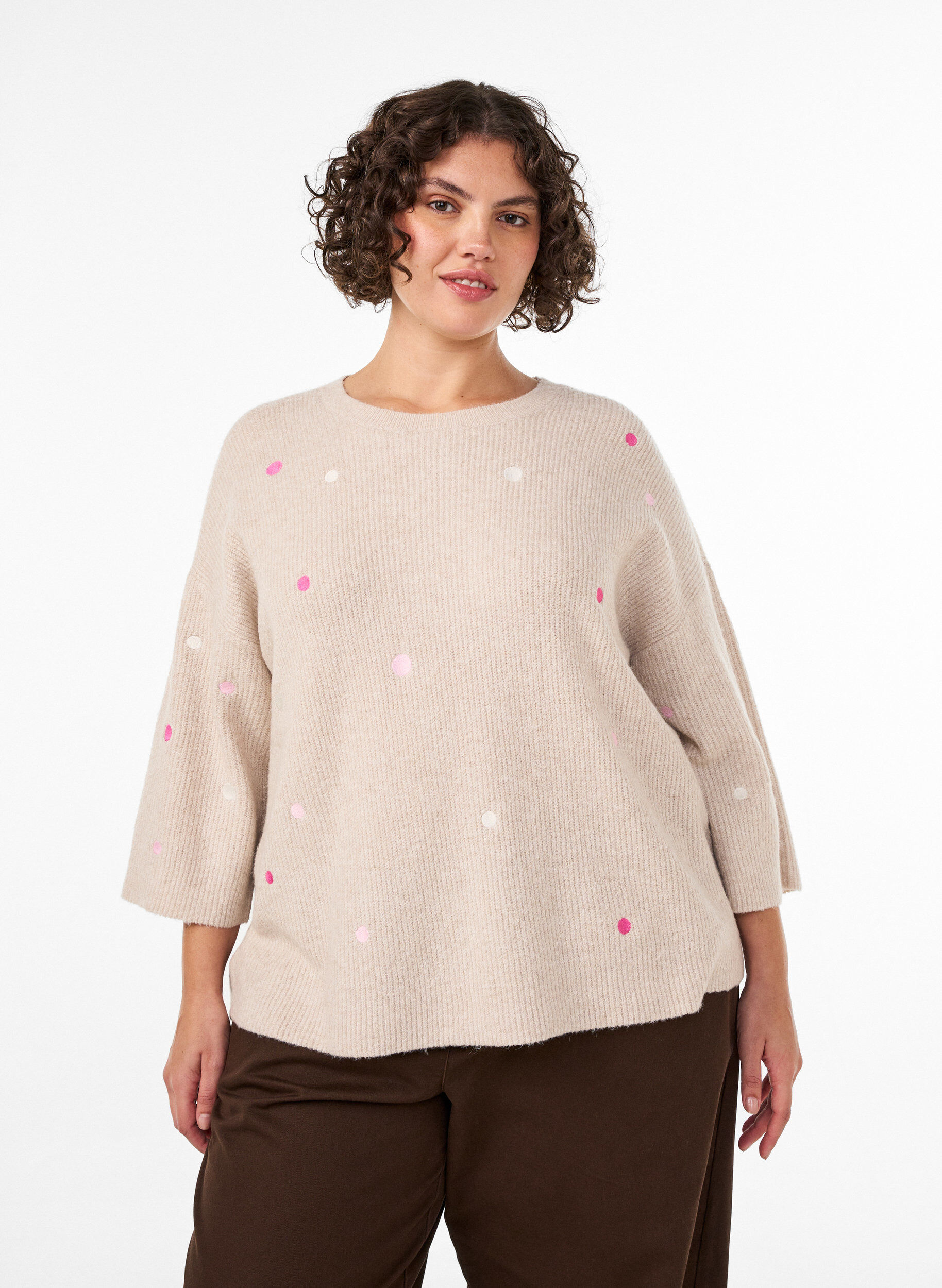 Gebreide blouse met kleine geborduurde motieven, Beige, Model