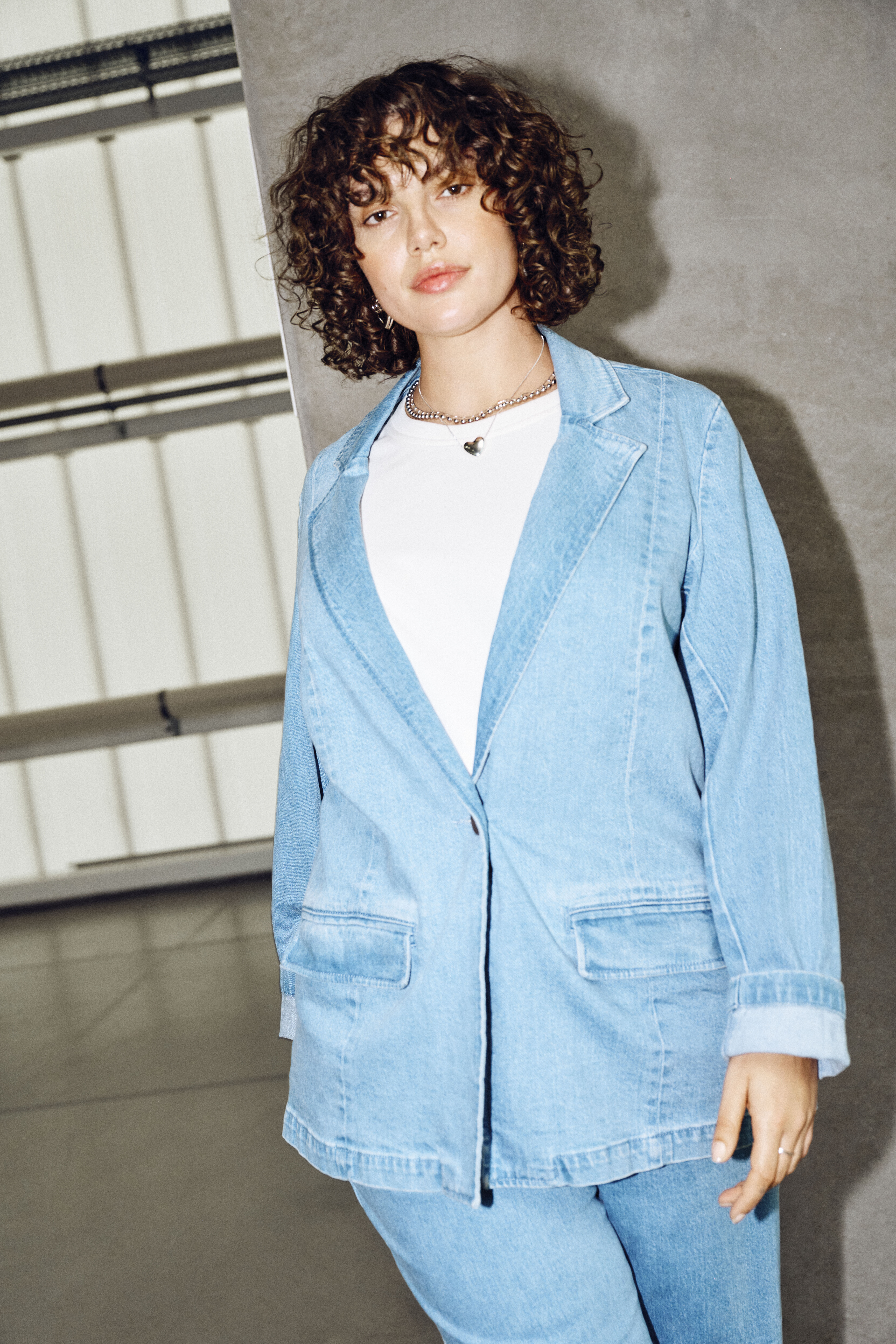 ZizziDenim blazer look, , Model