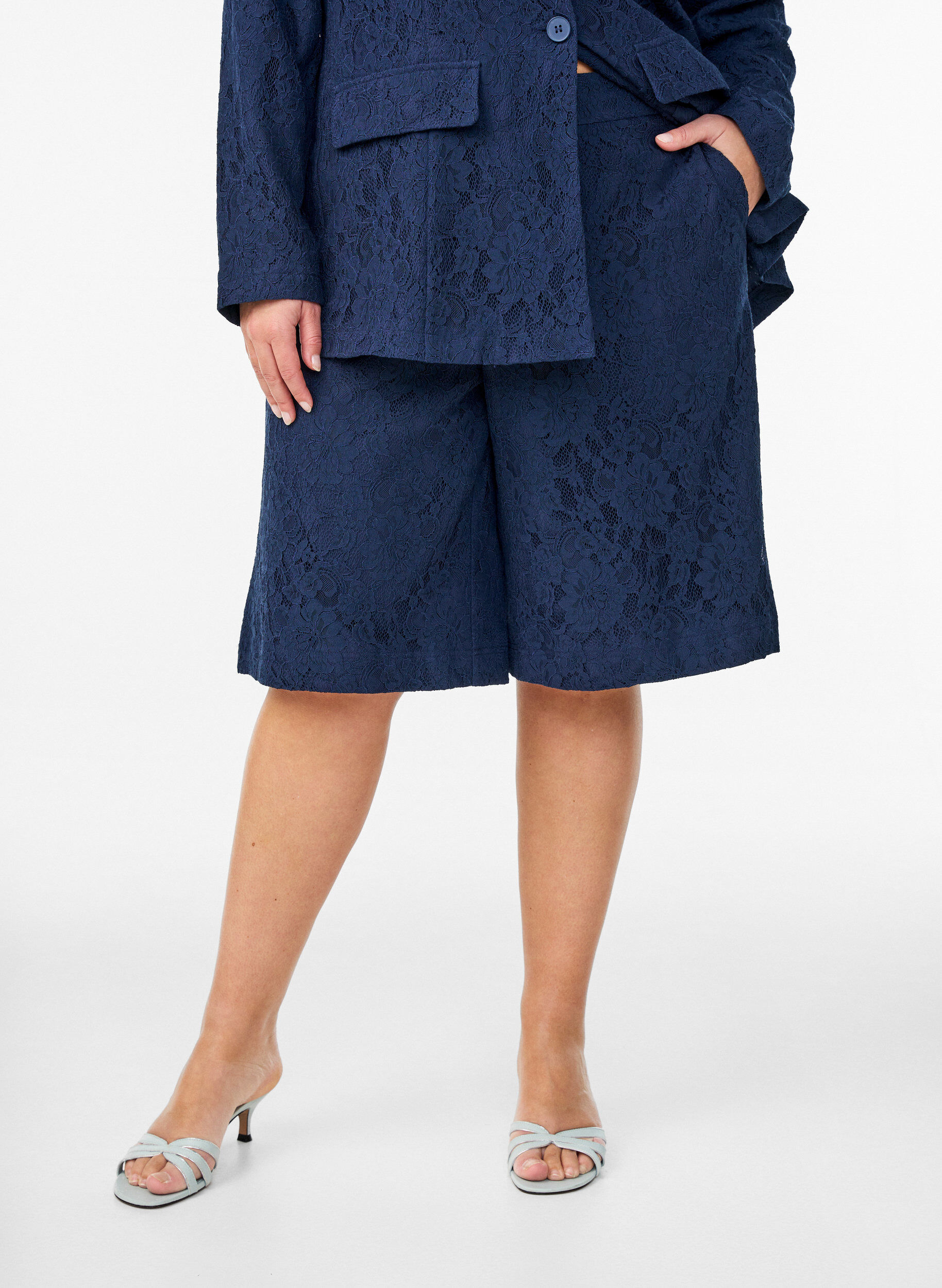 ZizziBermuda shorts van kant met hoge taille, Blauw, Model image number 3