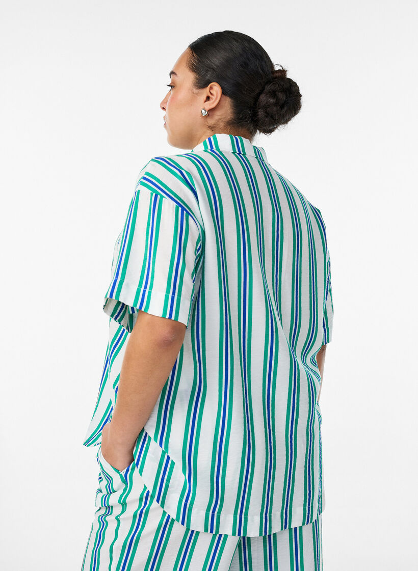 Chemise &agrave; rayures en viscose &agrave; manches courtes, Vanille, Model image number 2