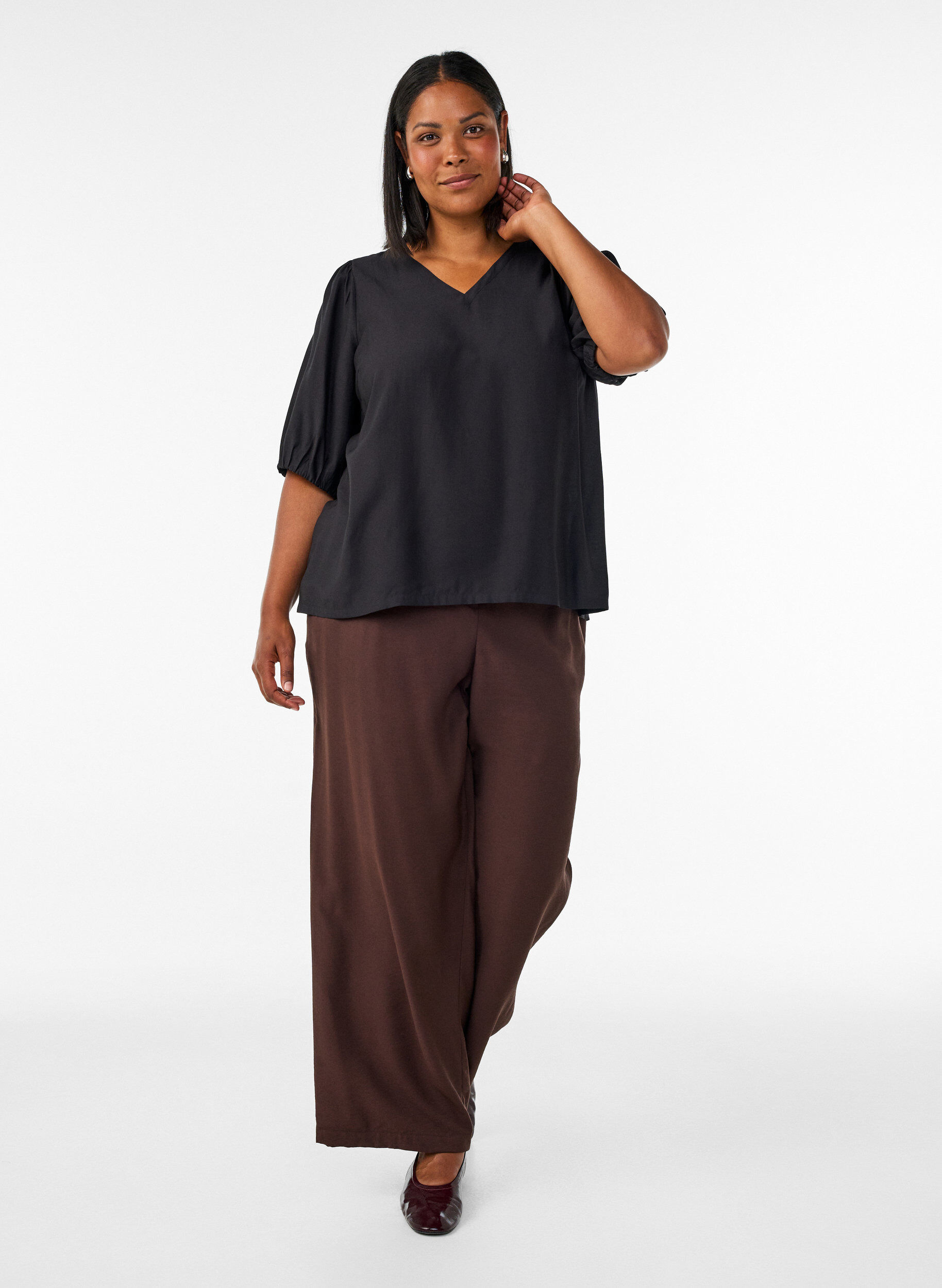 ZizziViscose blouse met V-hals, Zwart, Model image number 1