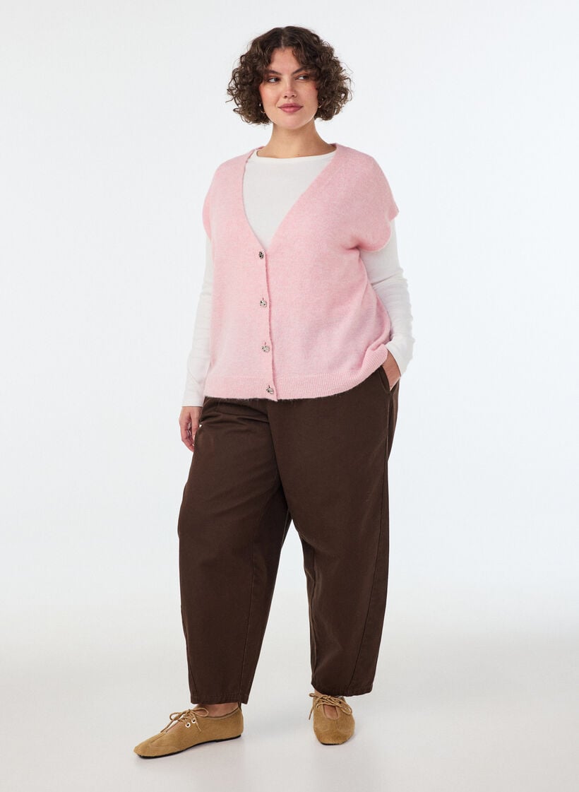 Gebreid gilet met V-hals en decoratieve knopen, Roze, Model image number 1