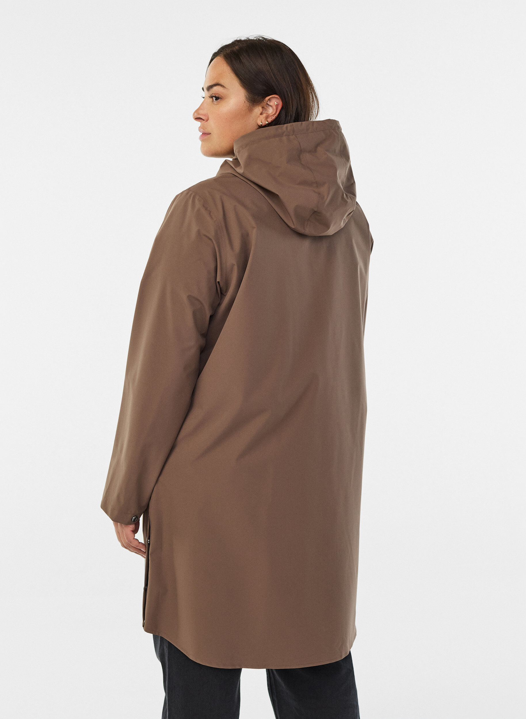 Zizzi Imperm&eacute;able avec poches et capuche, Marron, Model image number 2