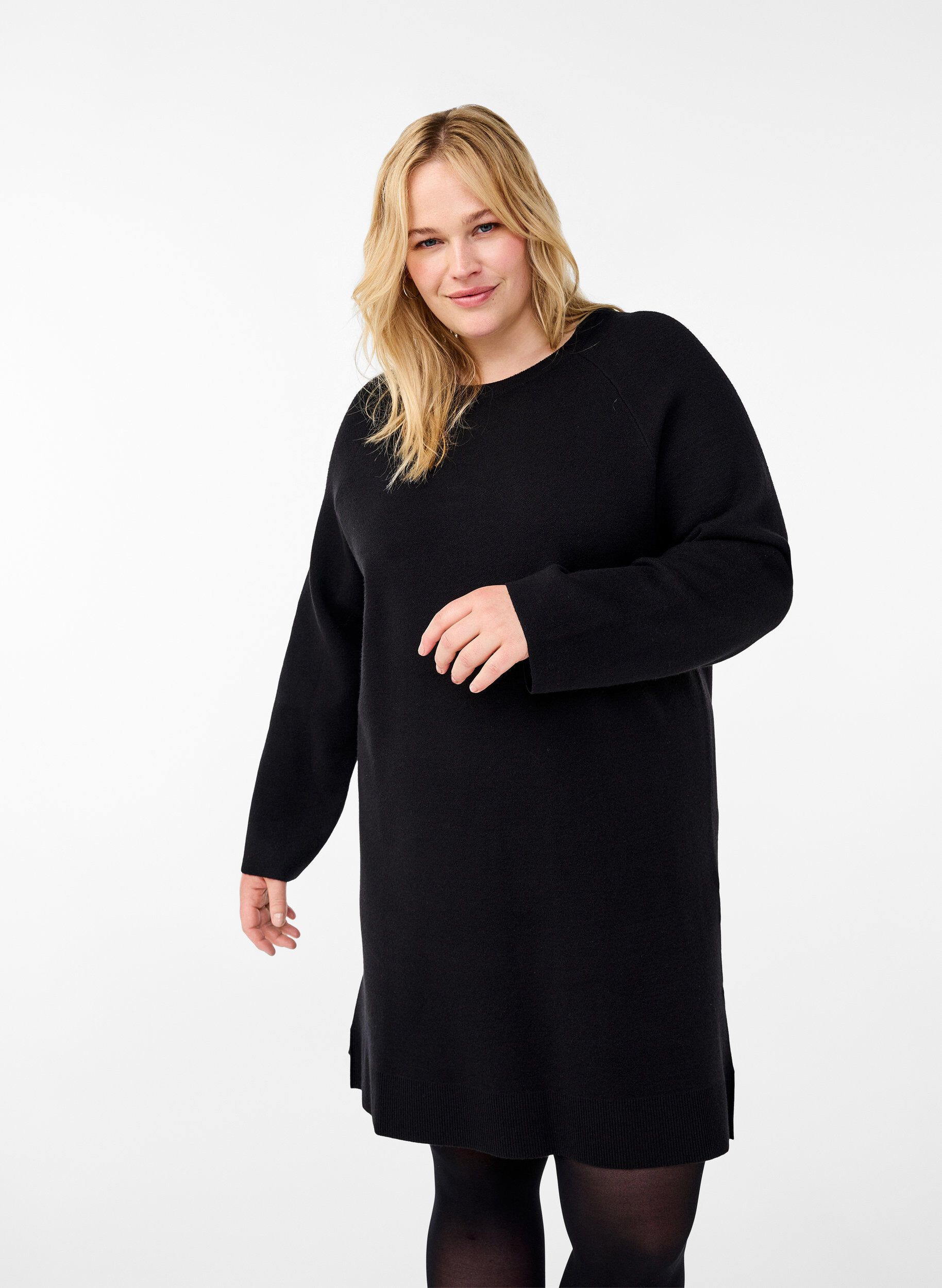 Robe en maille avec col rond &agrave; fente, Noir, Model