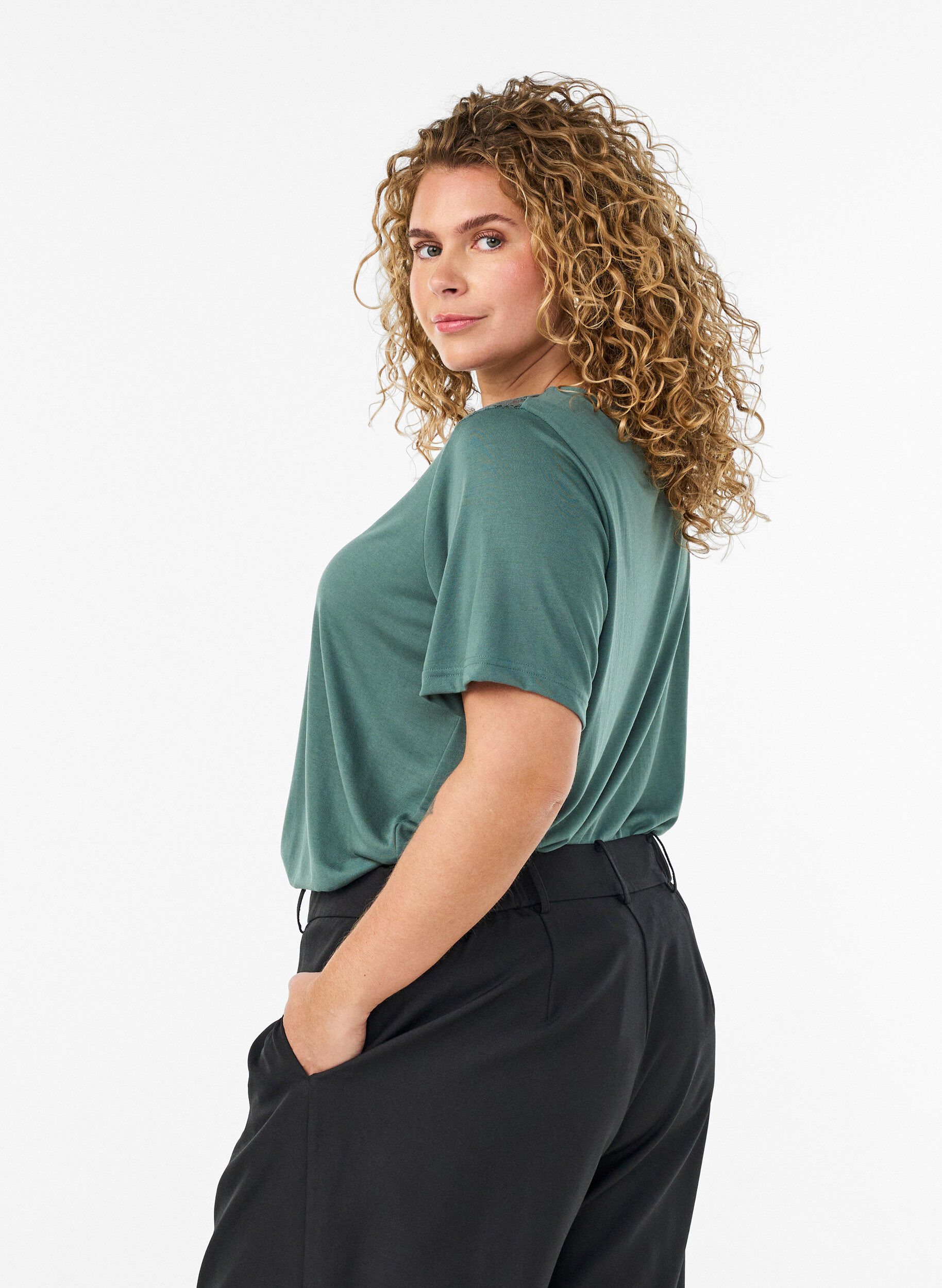 ZizziBlouse met kanten inzetstuk en ballonmouwen, Groen, Model image number 2