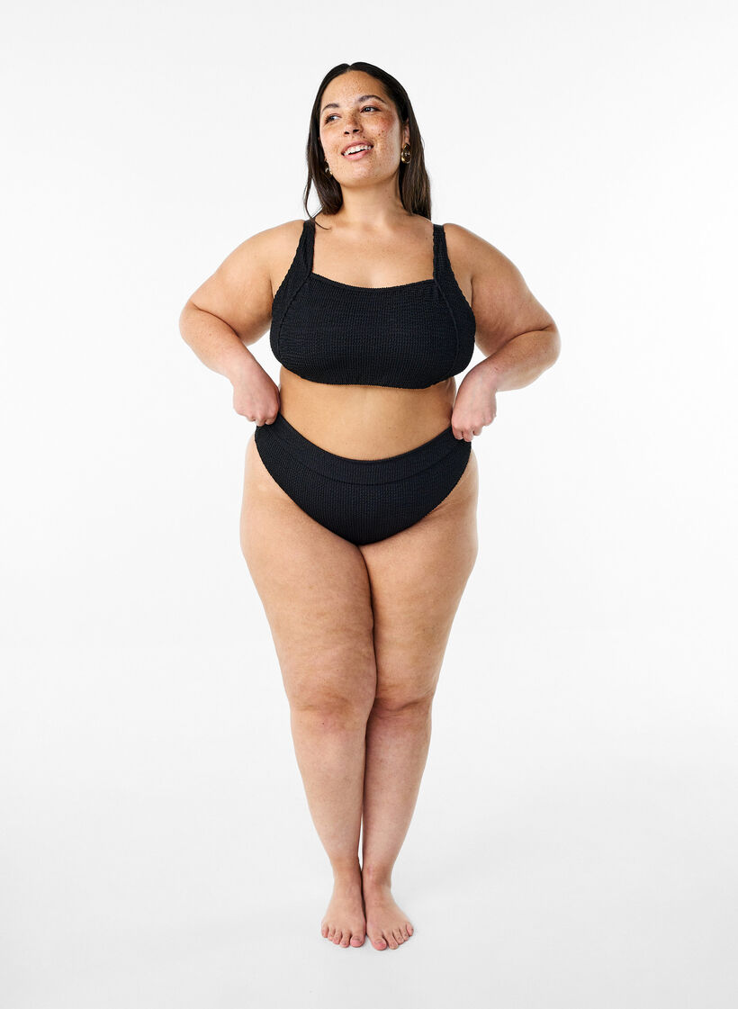 Braziliaanse bikinibroekjes in crêpe, Zwart, Model image number 1