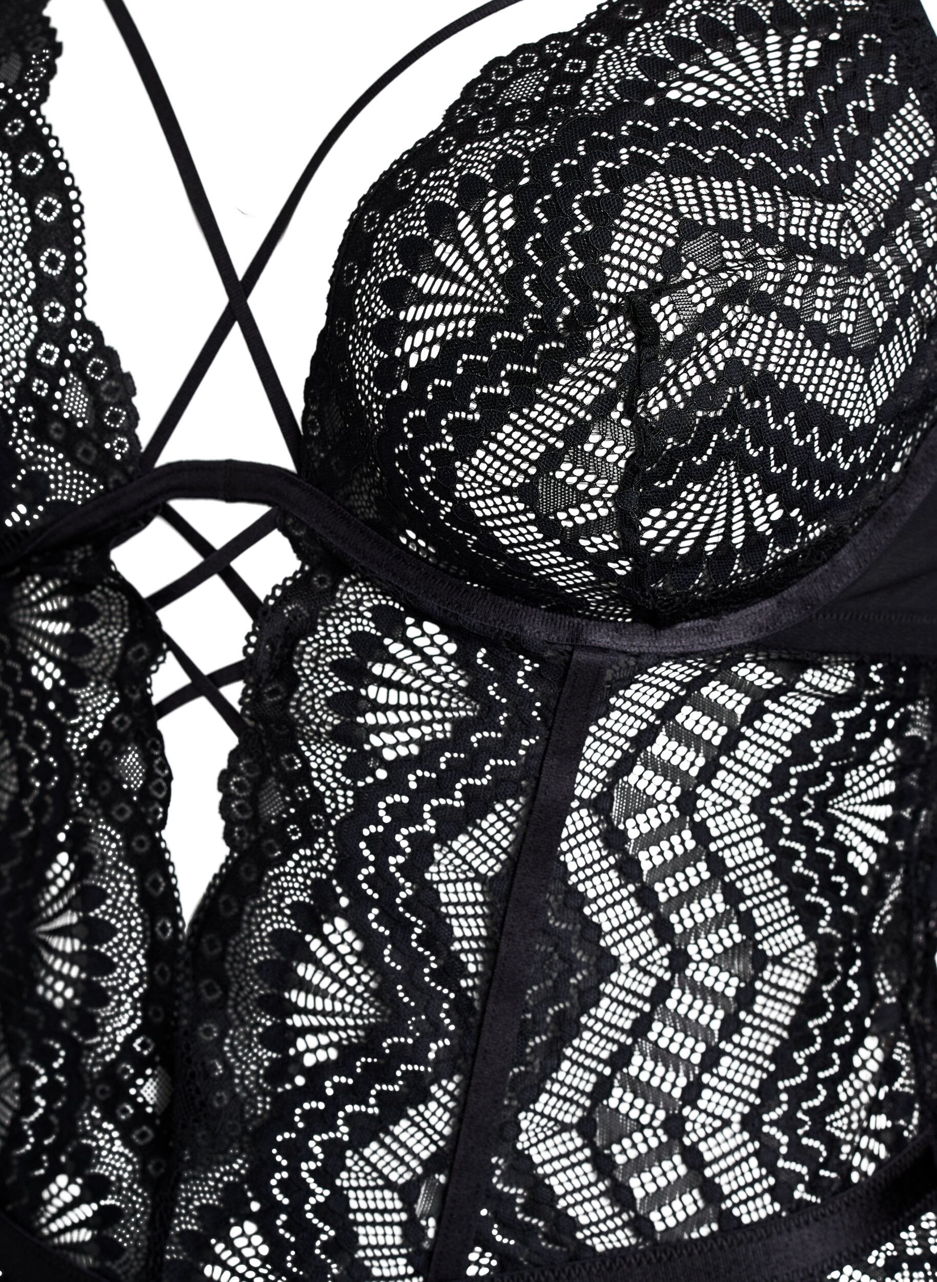 ZizziKantbody met vetersluitingdetails, Zwart, Packshot image number 2