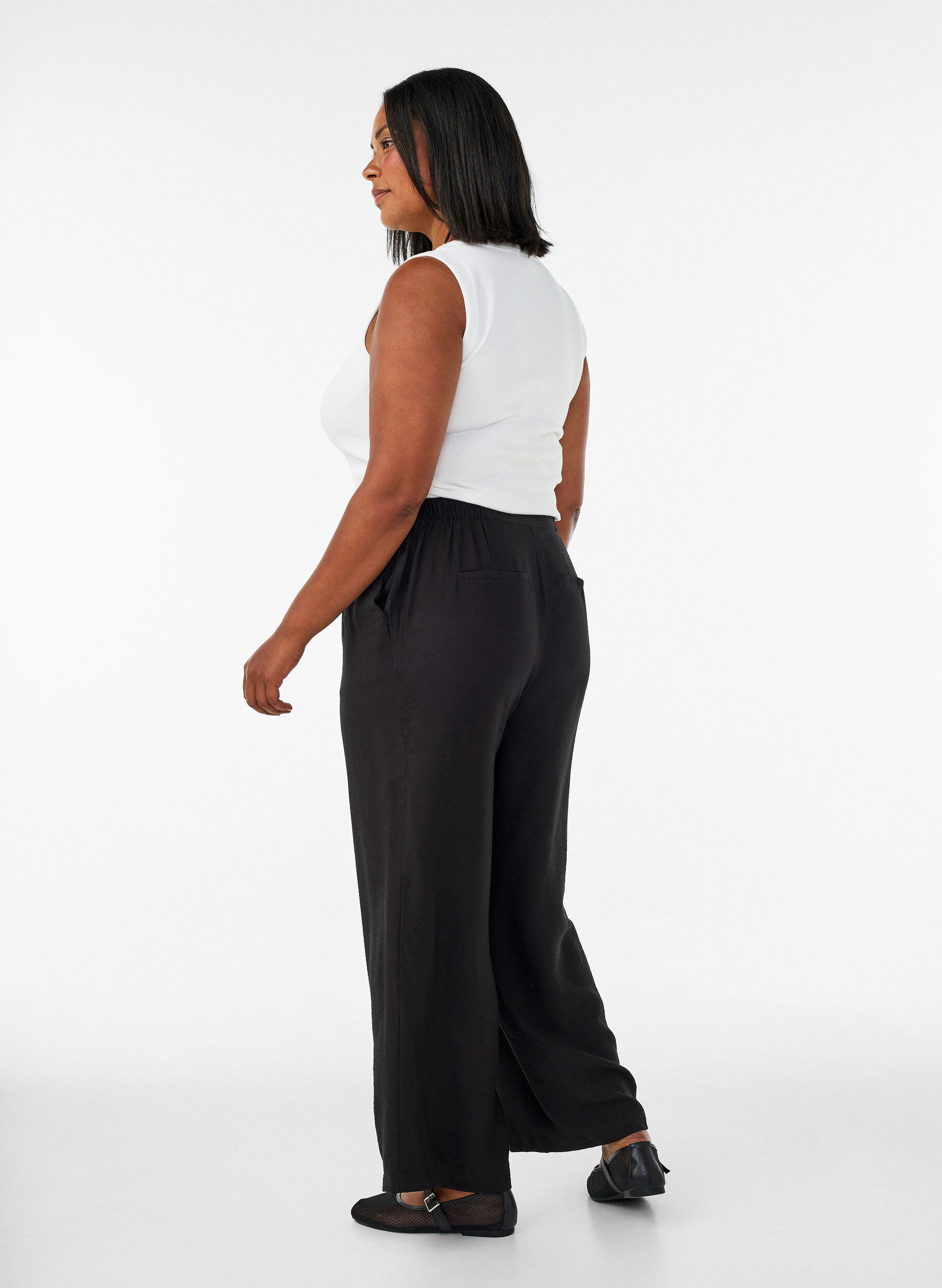 ZizziViscose broek met elastische taille en rechte pijpen, Zwart, Model image number 1