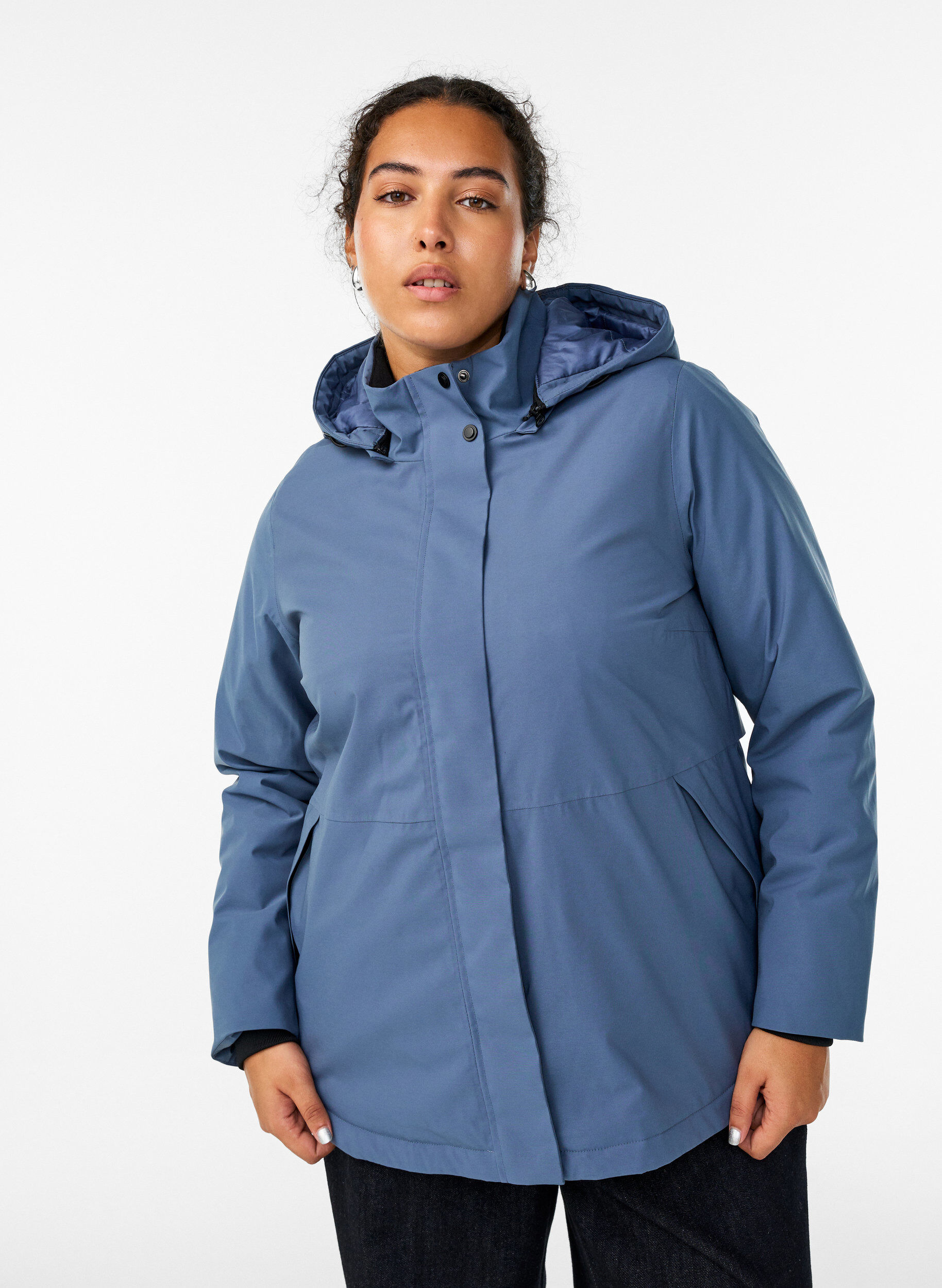 Functionele korte winterjas met capuchon, Blauw, Model