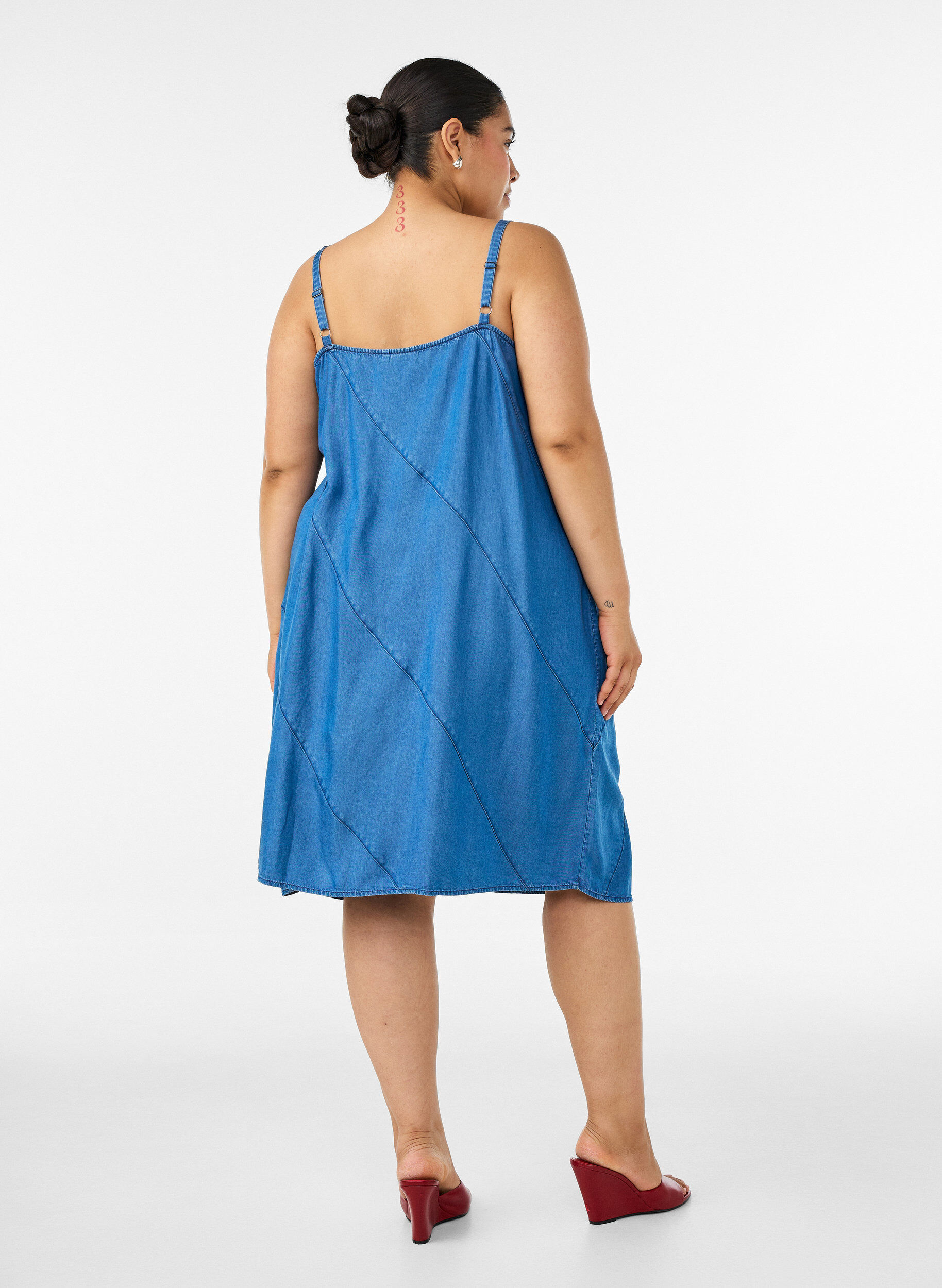 ZizziDenimlook jurk in TENCEL&trade; Lyocell met bandjes, Blauw, Model image number 2