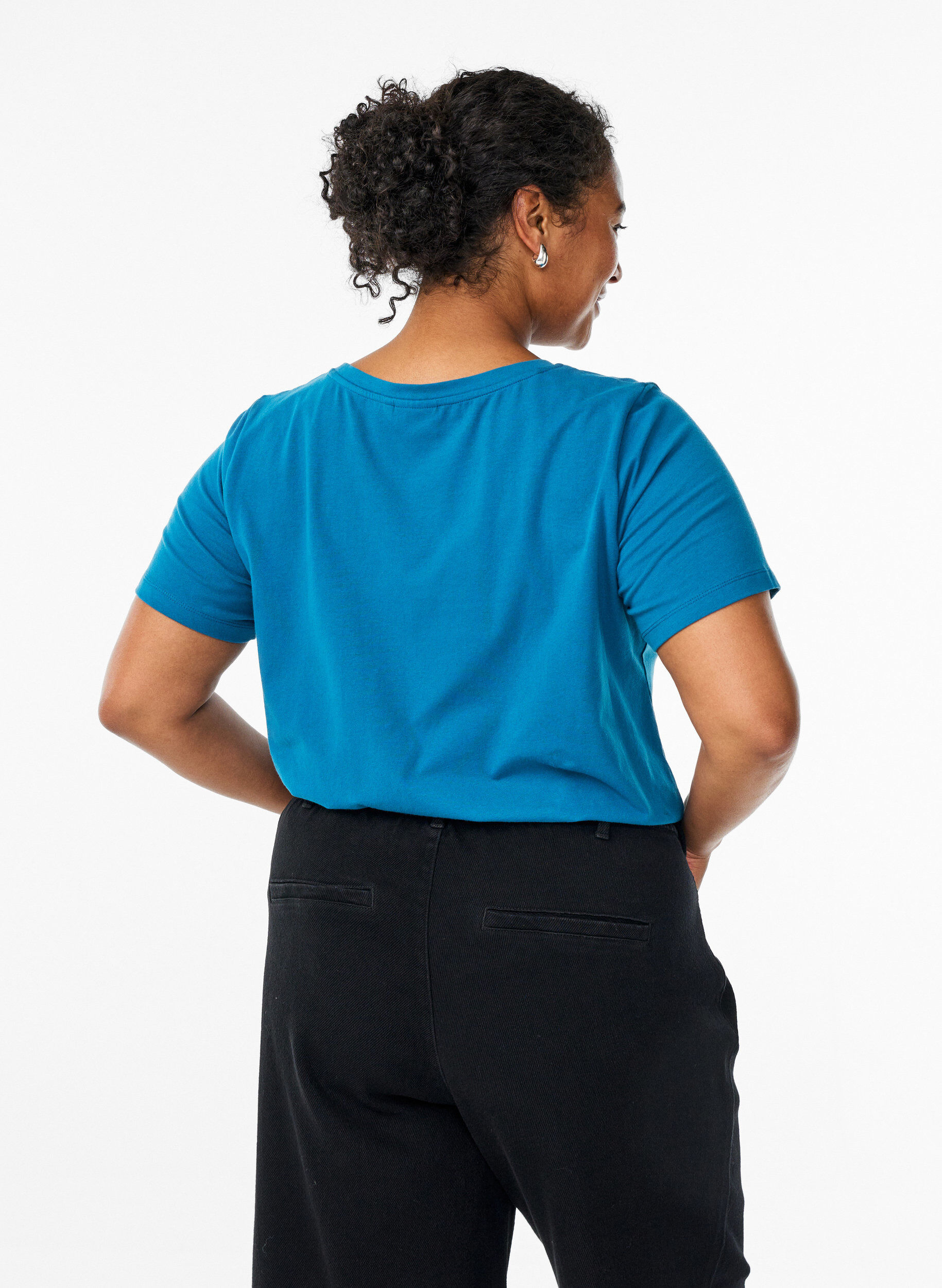 Zizzi T-shirt en coton uni basique, Bleu p&eacute;trole, Model image number 2