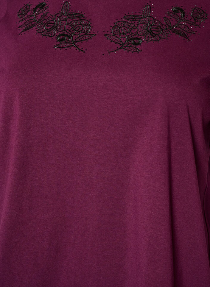 T-shirt met bloemenborduursel en strassteentjes, Paars, Packshot image number 2