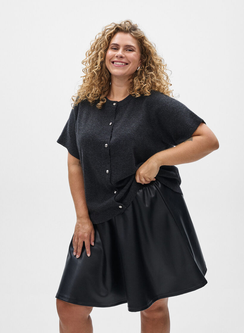 Korte skaterskirt in imitatieleer, Zwart, Model image number 0