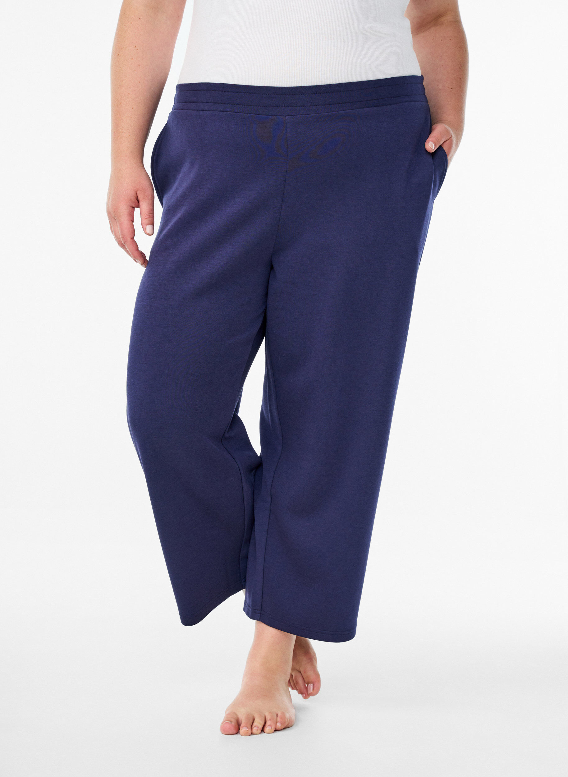 Zizzi7/8 modal mix broek met zakken, Blauw, Model image number 2