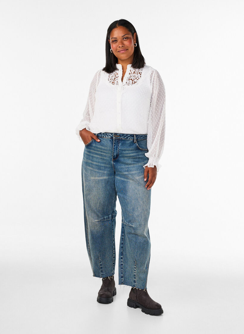 Overhemdblouse met kanten inzet en stippenpatroon, Vanille, Model image number 1
