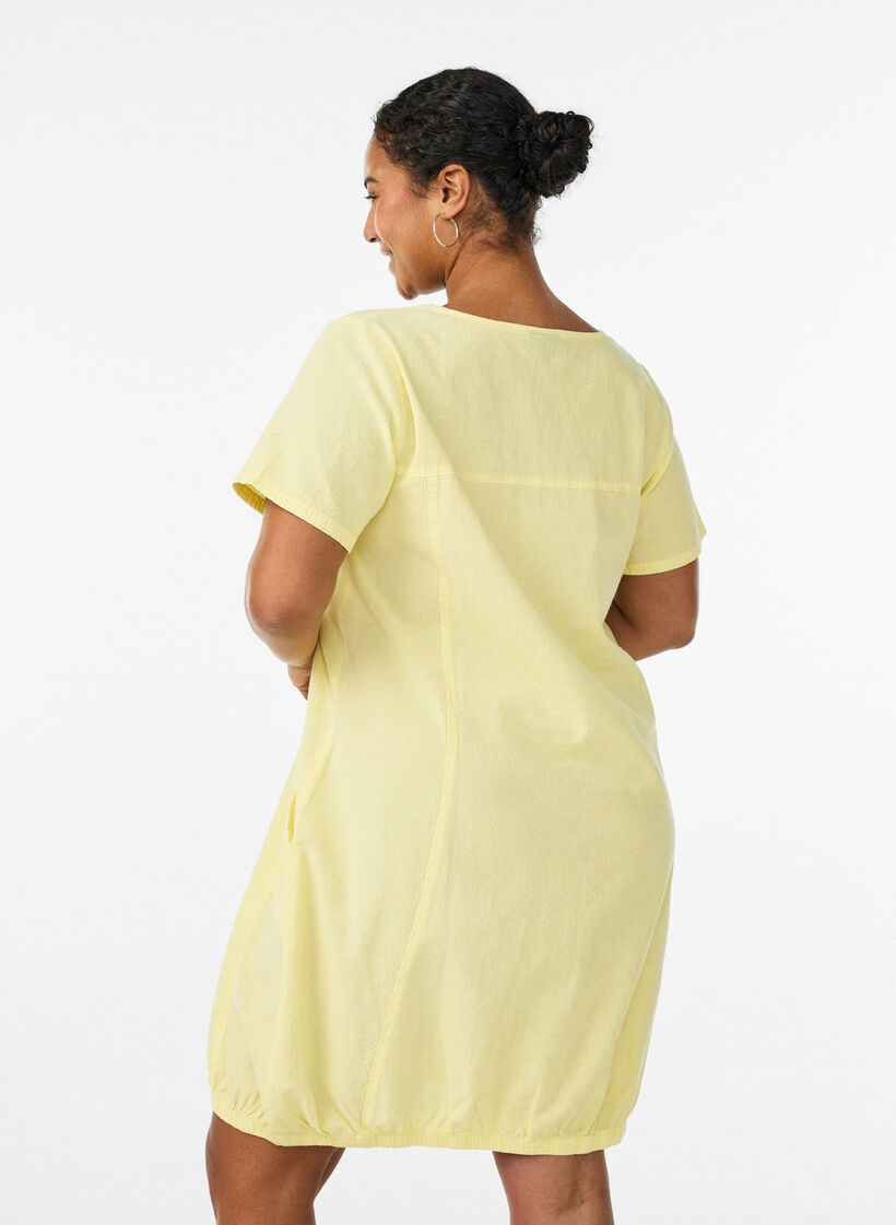 Robe en coton &agrave; manches courtes, Jaune clair, Model image number 2