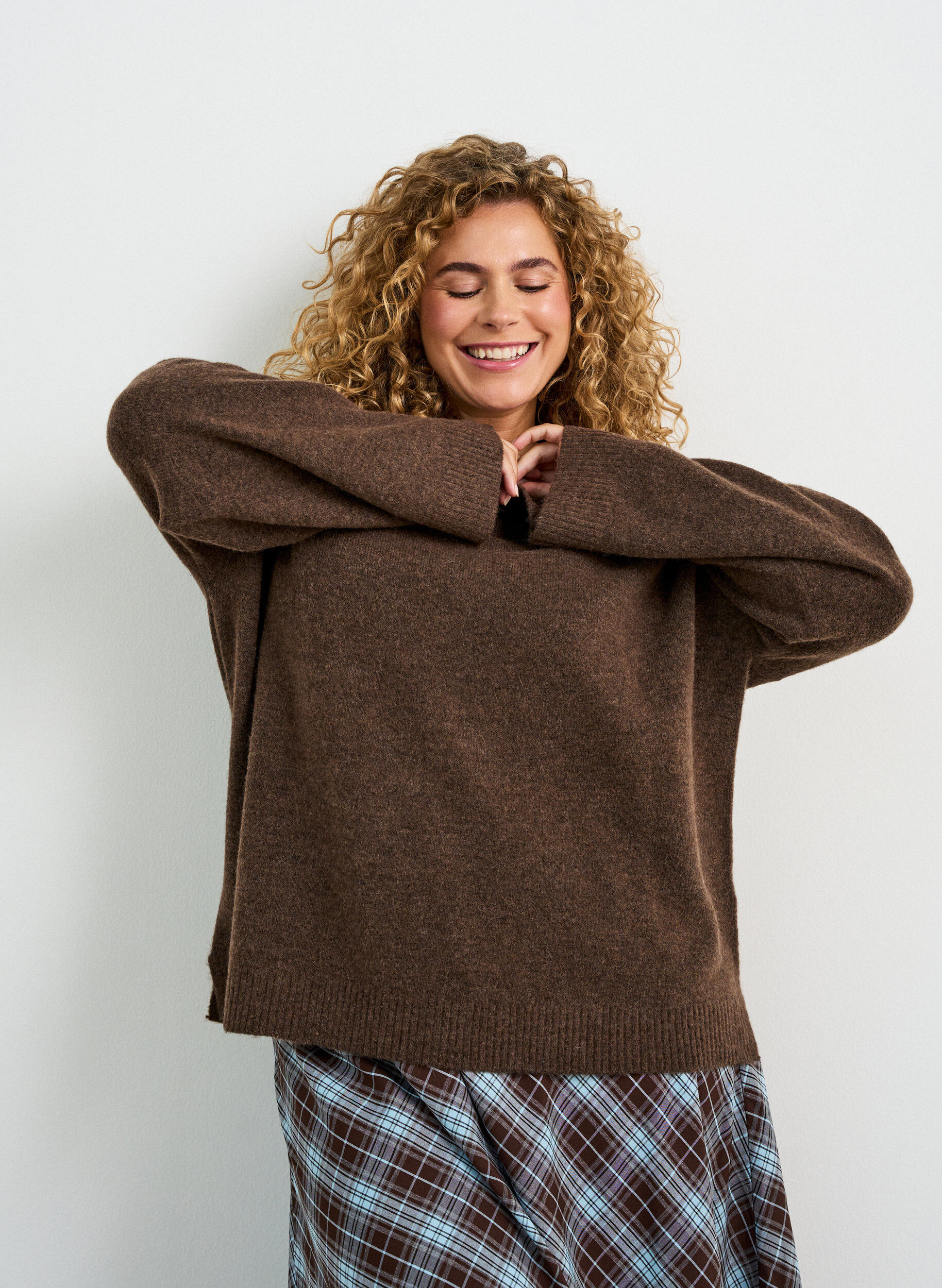 ZizziLosgebreide blouse met alpaca en wol, Bruin, Model image number 3