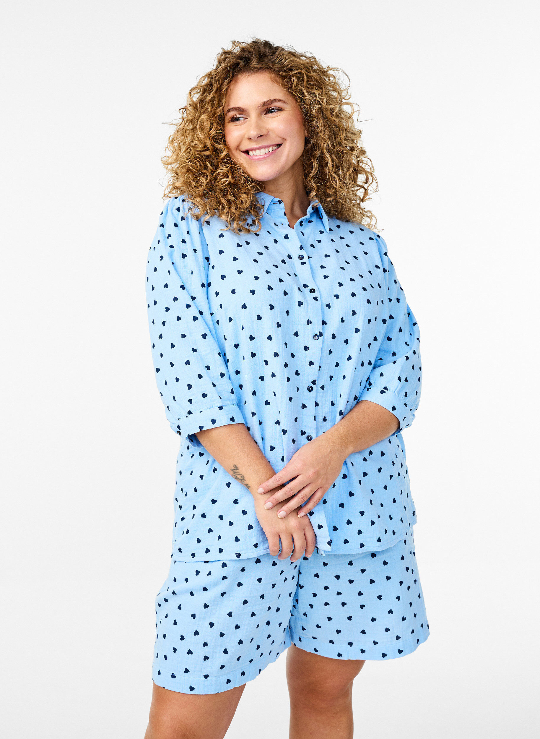 Katoenen mousseline shorts met hartjes, Blauw, Model