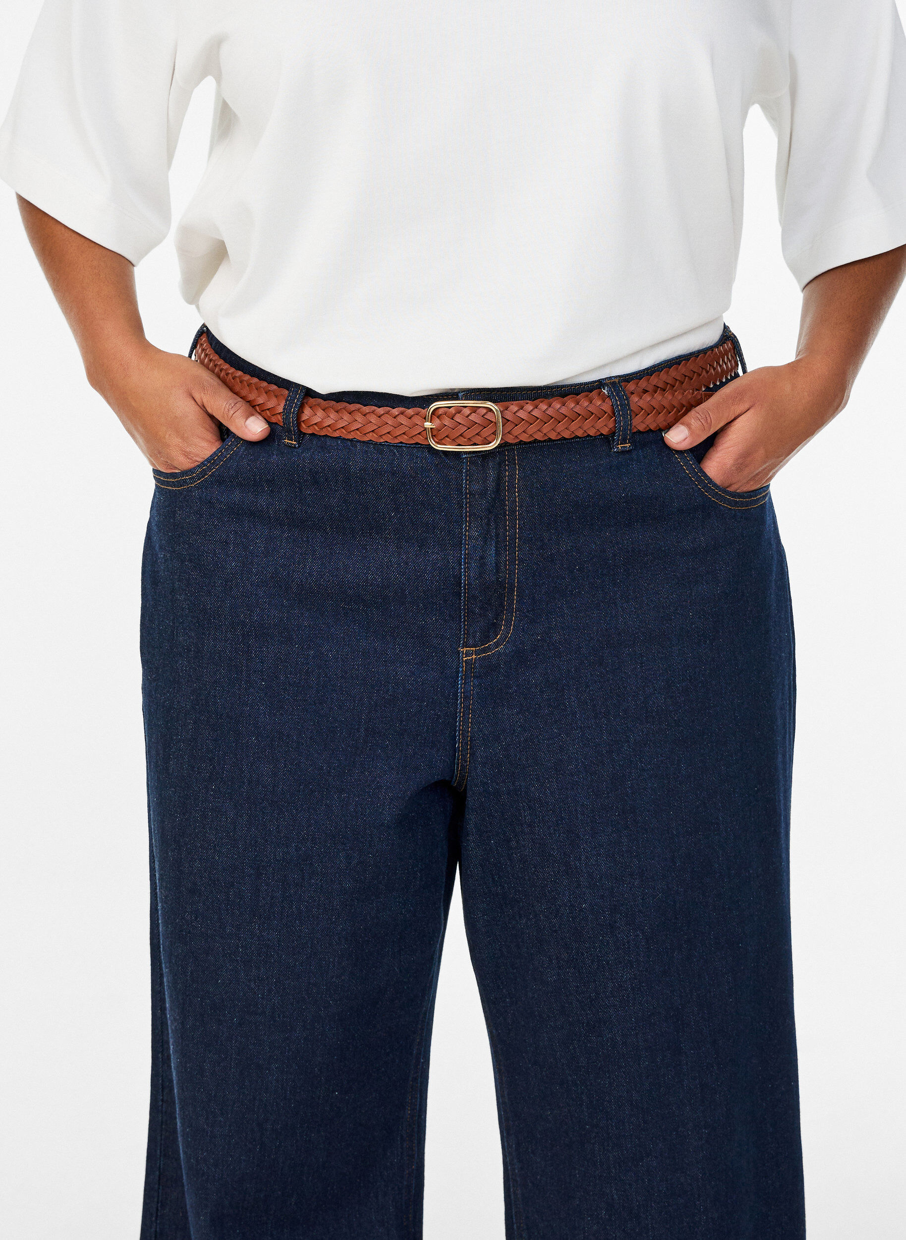 Gevlochten riem in imitatieleer, Bruin, Model