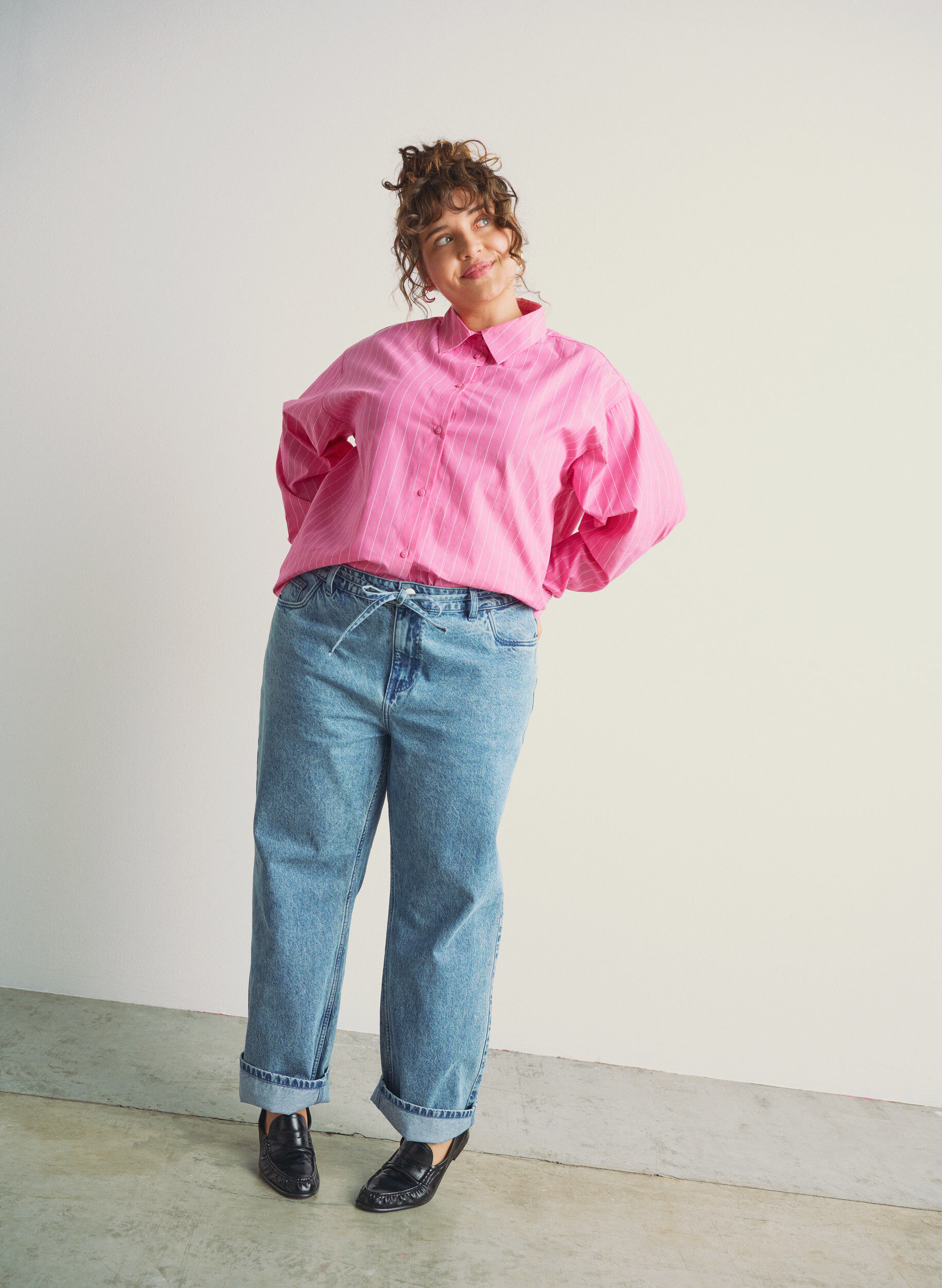 ZizziStraight-fit jeans met een strikceintuur, Blauw, Image image number 0