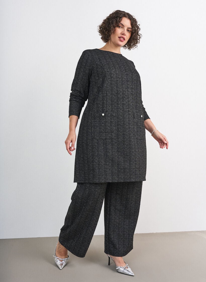 Korte jurk met een boucl&eacute;textuur en glitterdraden, Zwart, Model image number 1