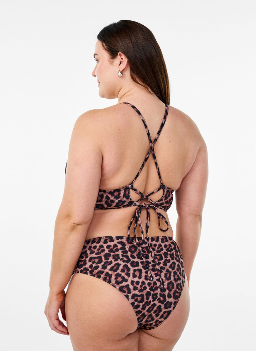 Luipaard bikini top met striksluiting aan de achterkant, Leopard AOP, Model