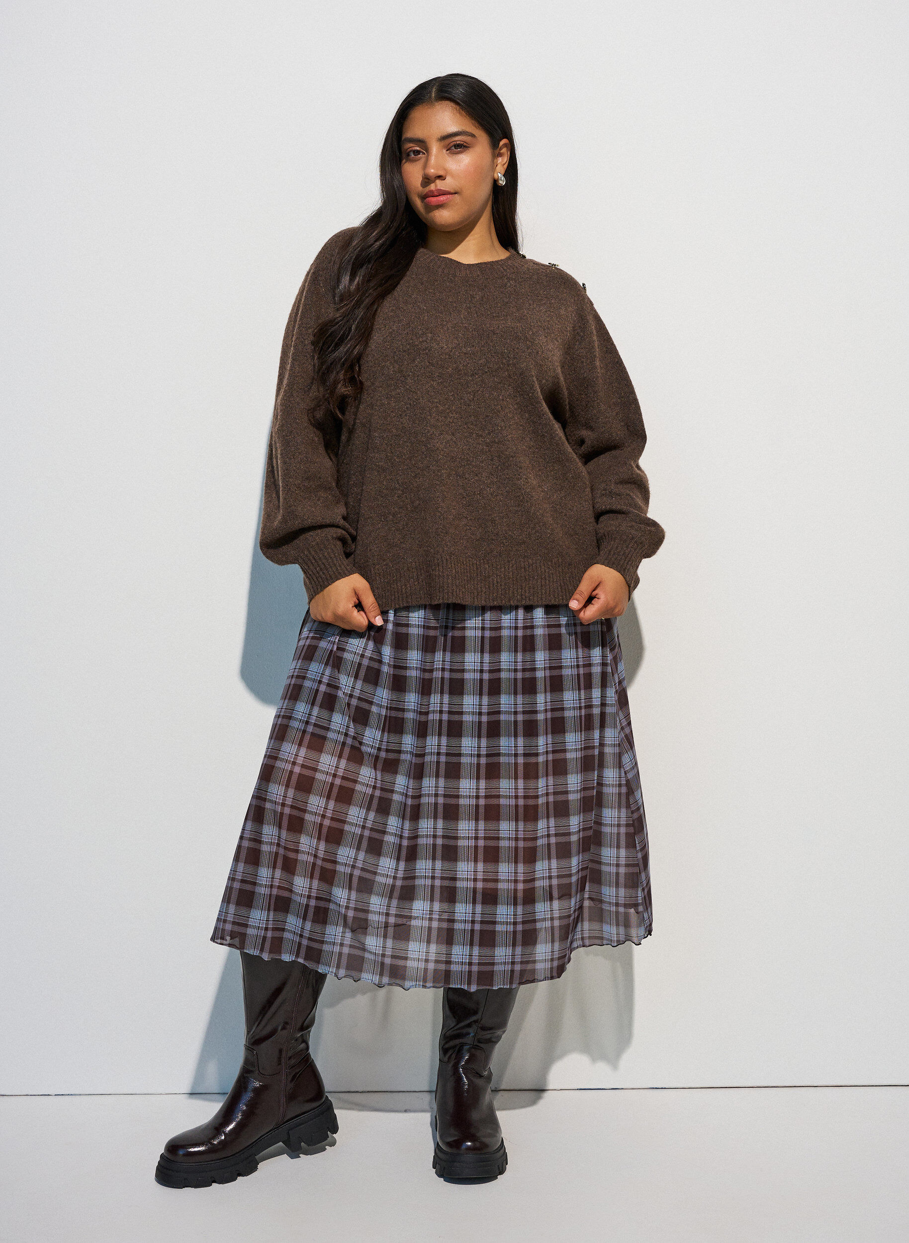 ZizziBreisel blouse met knoopdetail, Bruin, Model image number 1