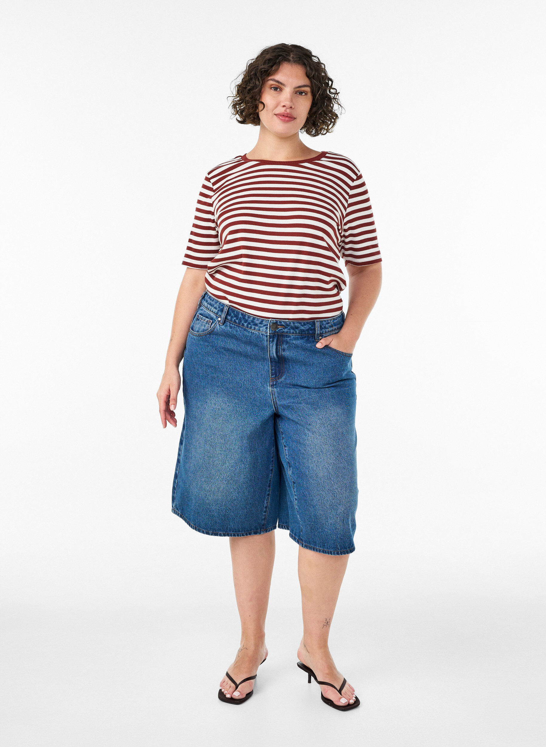 ZizziGestreept T-shirt met geribbelde textuur, Rood, Model image number 1