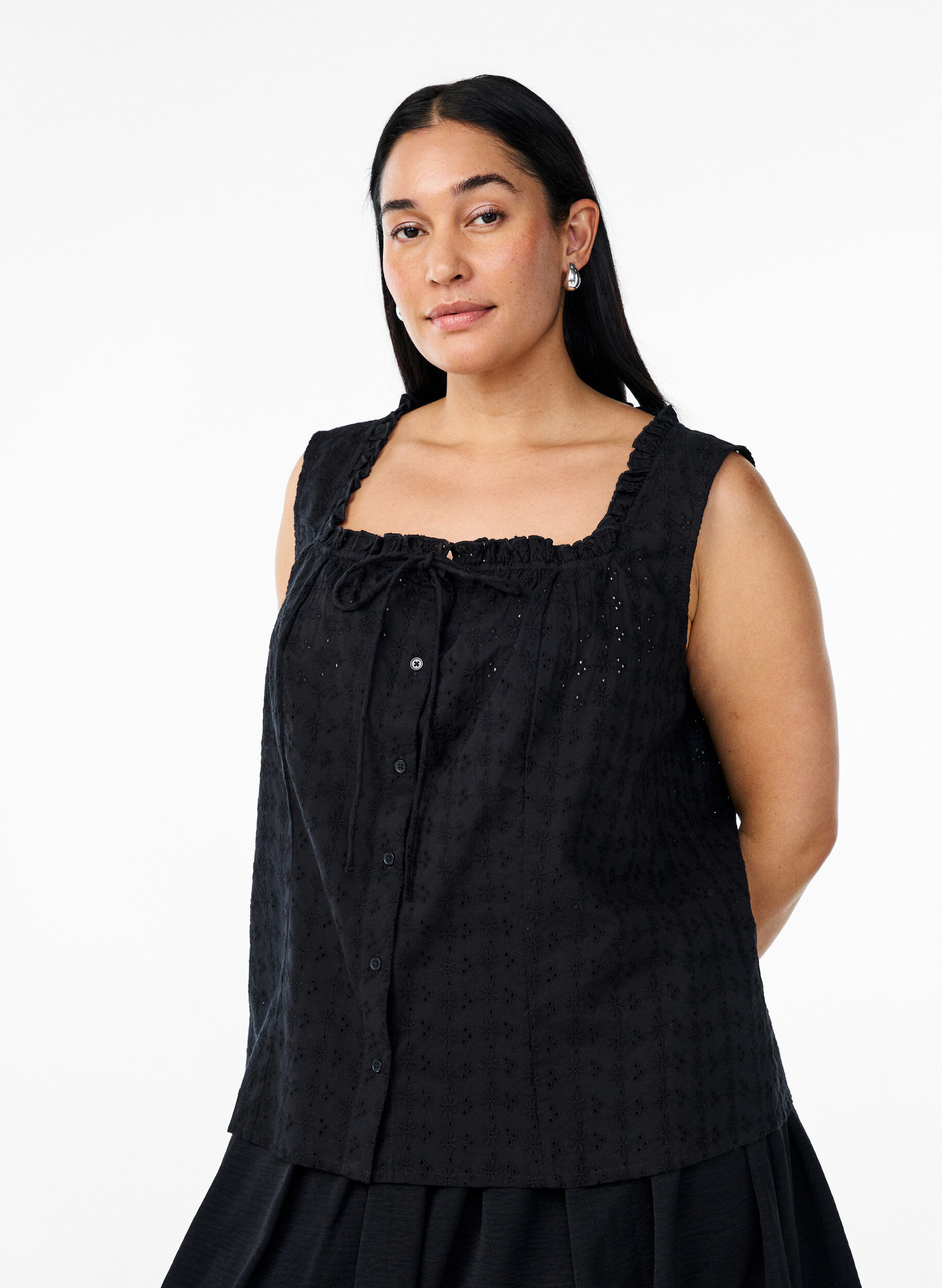 ZizziMouwloze blouse met broderie anglaise en ruches, Zwart, Model image number 0
