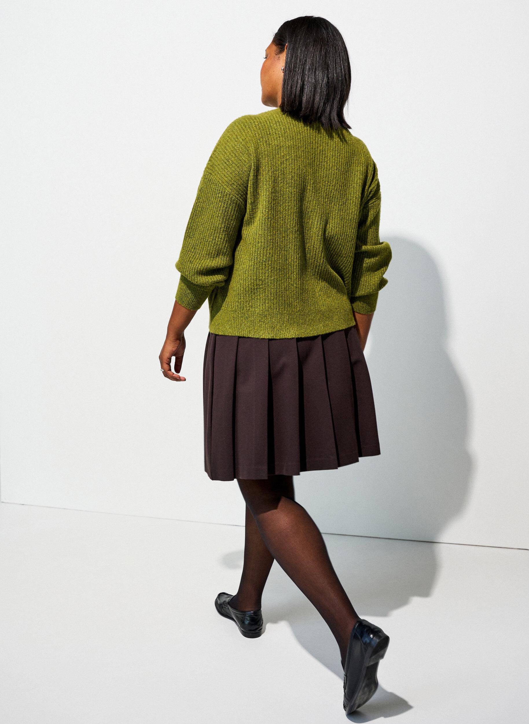 ZizziVest van ribtricot met knopen, Groen, Model image number 2
