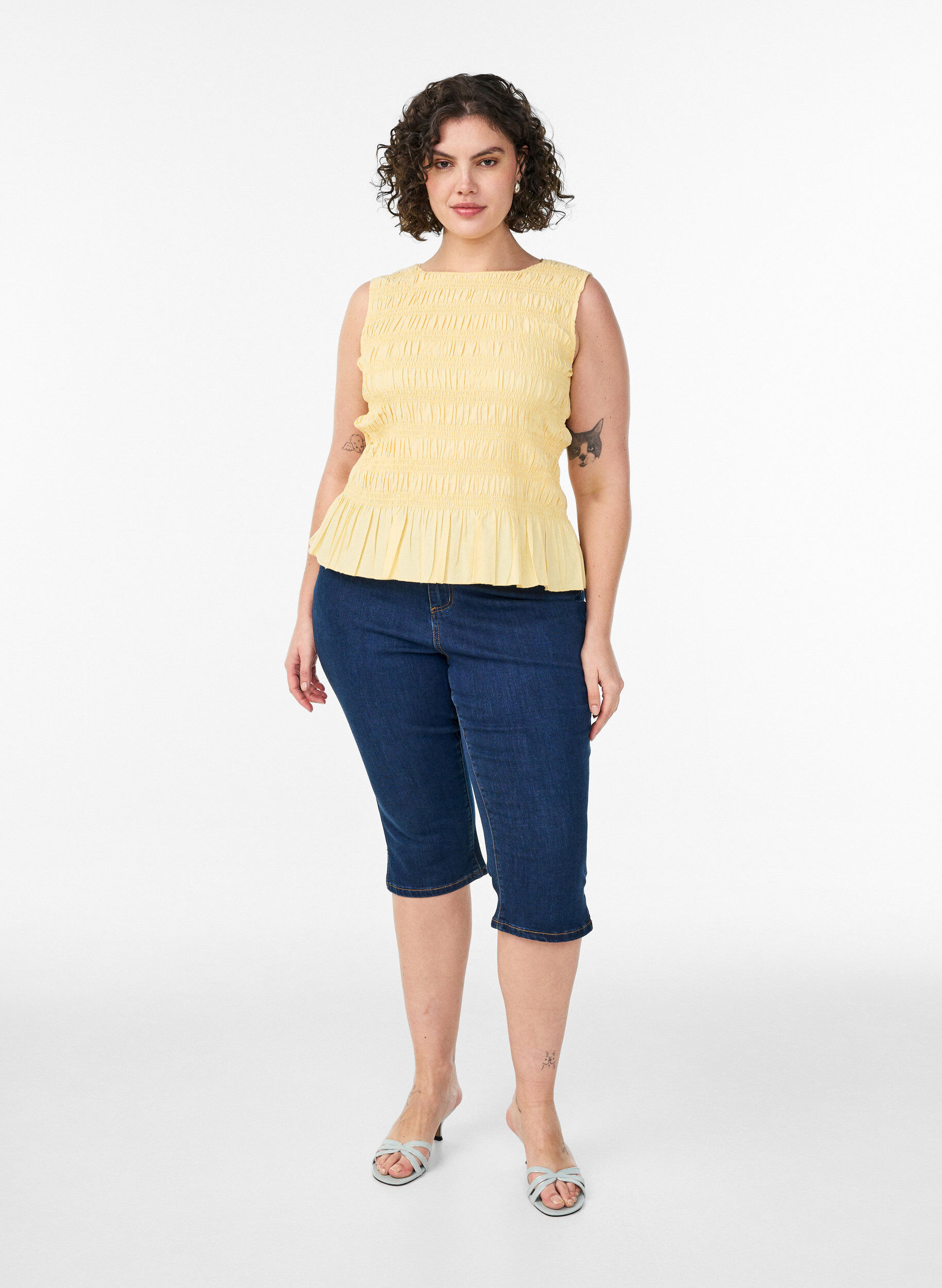 ZizziSmocktop met boothals en peplumzoom, Geel, Model image number 1