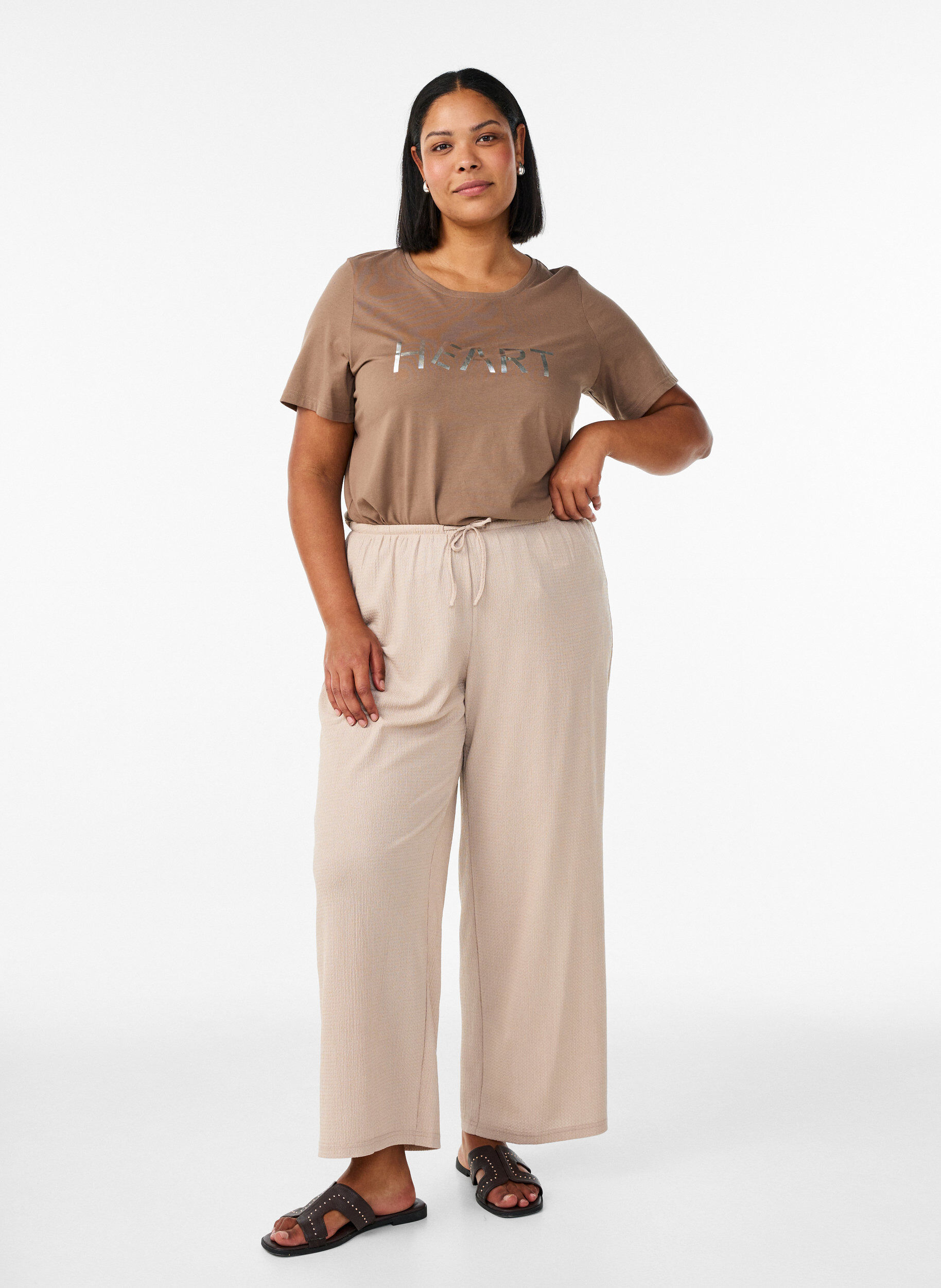 Zizzi T-shirt imprim&eacute;, Marron, Model image number 1